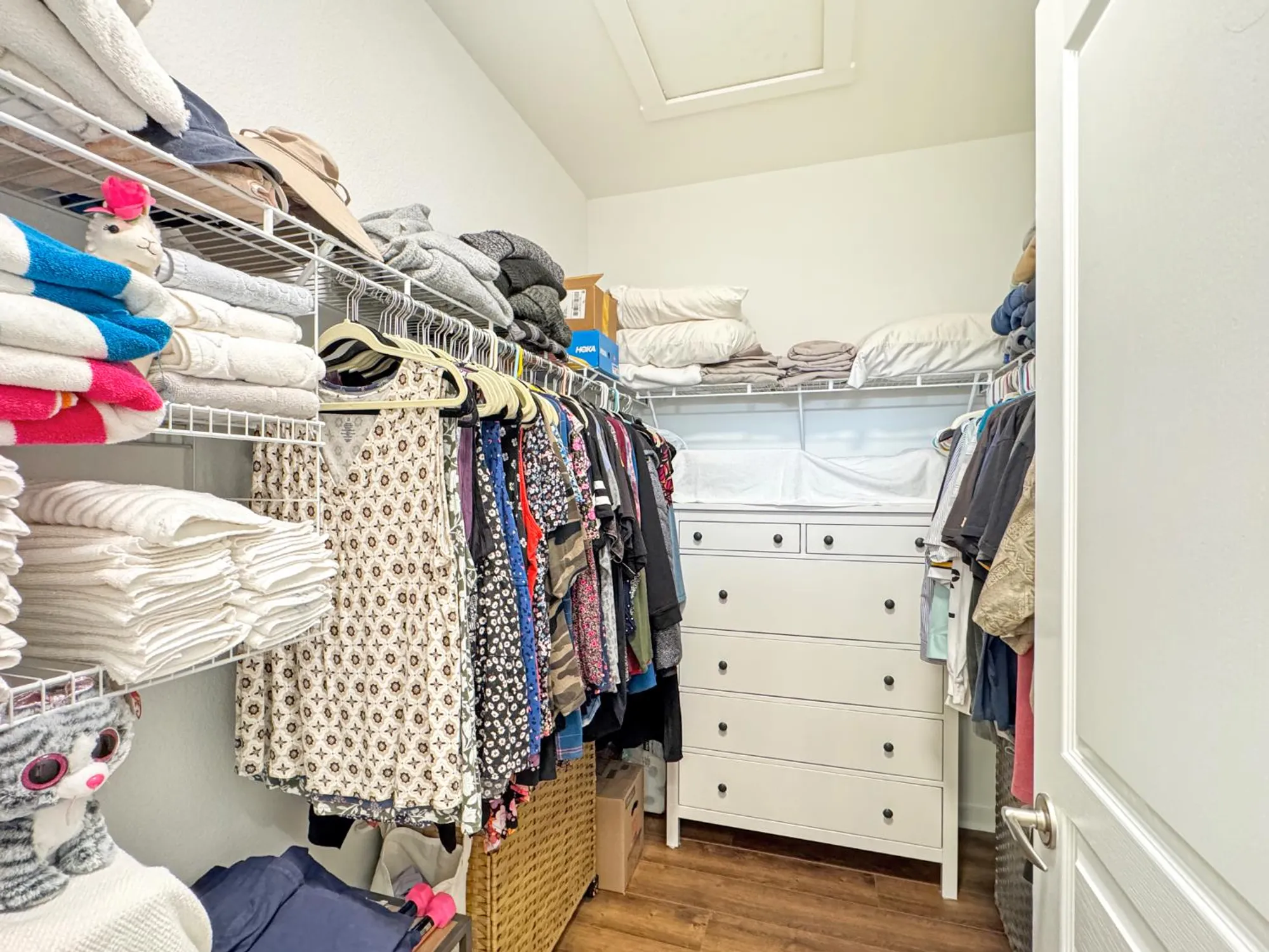 Property Slideshow image 12 of 23 | 153 whitehall ln, Lincoln, CA, 95648