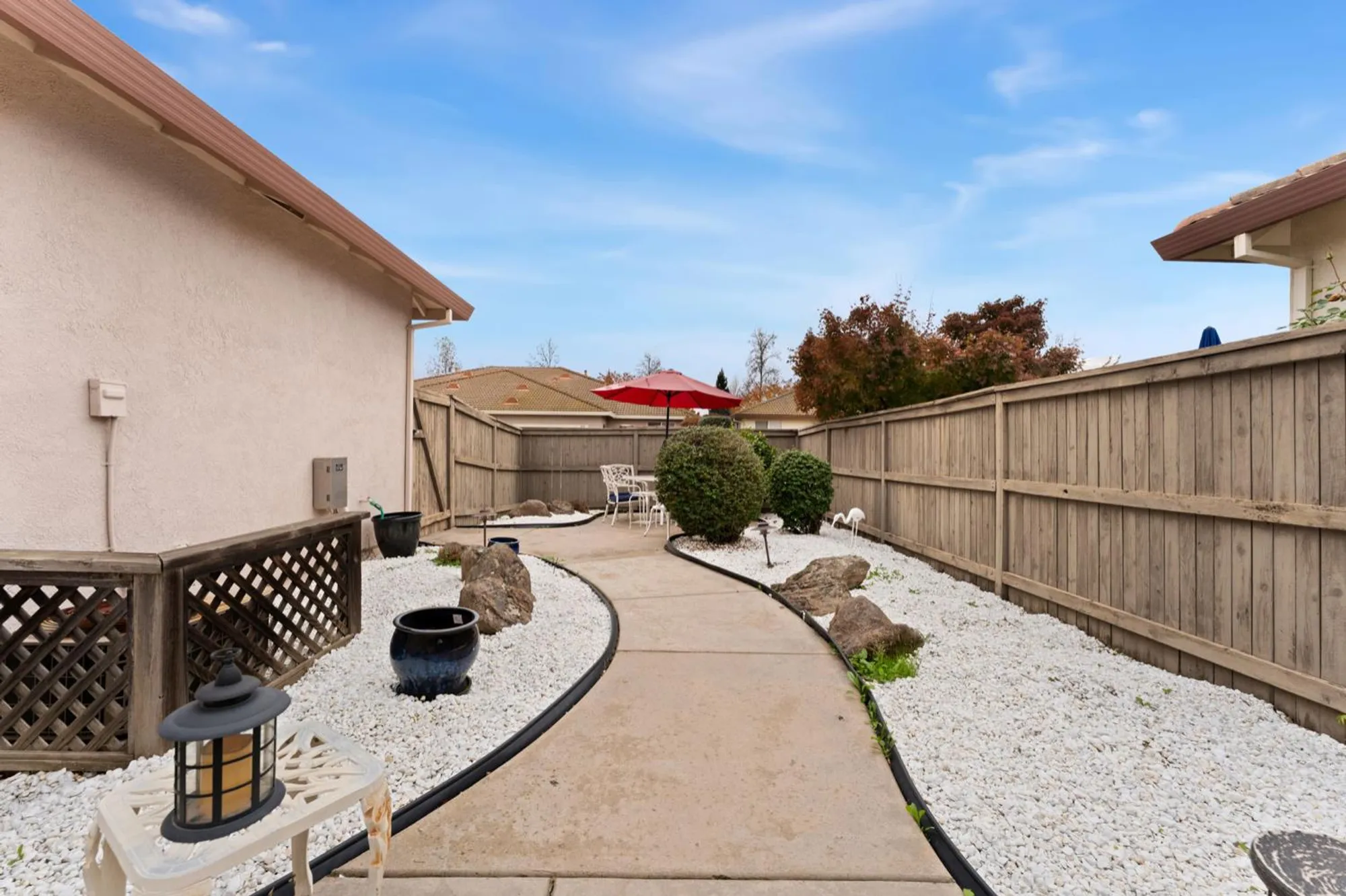 Property Slideshow image 19 of 21 | 2270 rose arbor dr, Sacramento, CA, 95835