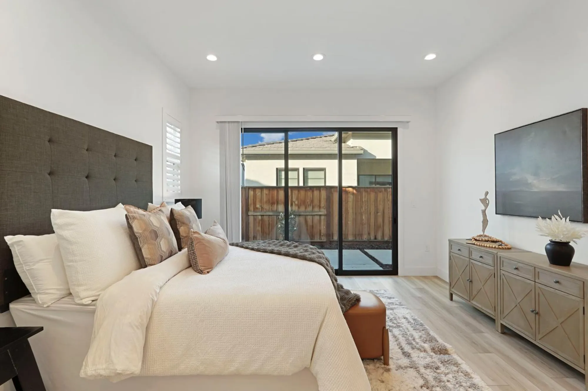 Property Slideshow image 16 of 53 | 1839 snowflower pl, Tracy, CA, 95377