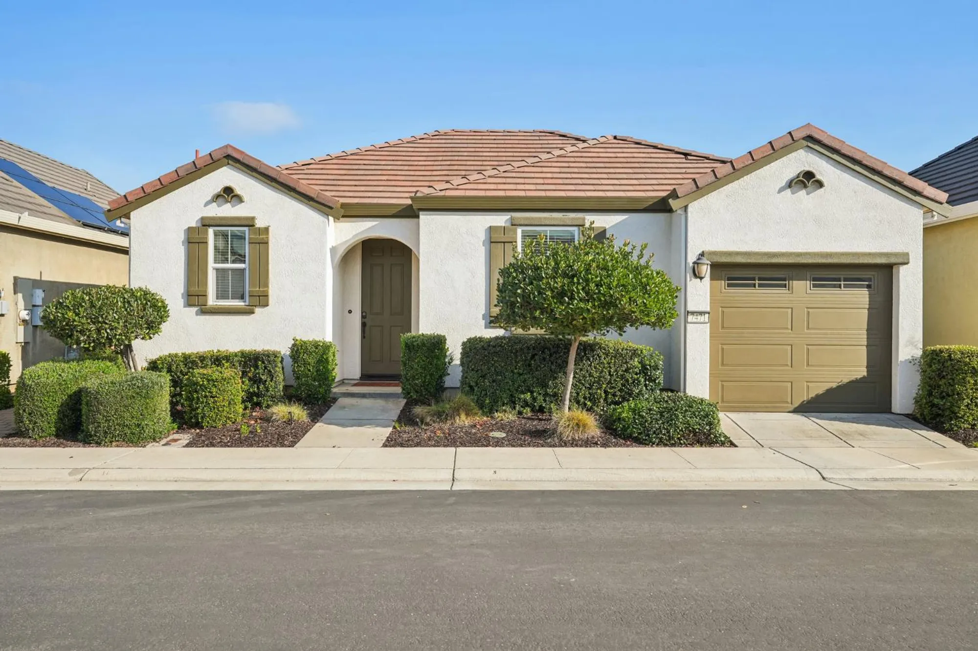 Property Slideshow image 1 of 25 | 7471 chatterton way, Sacramento, CA, 95829