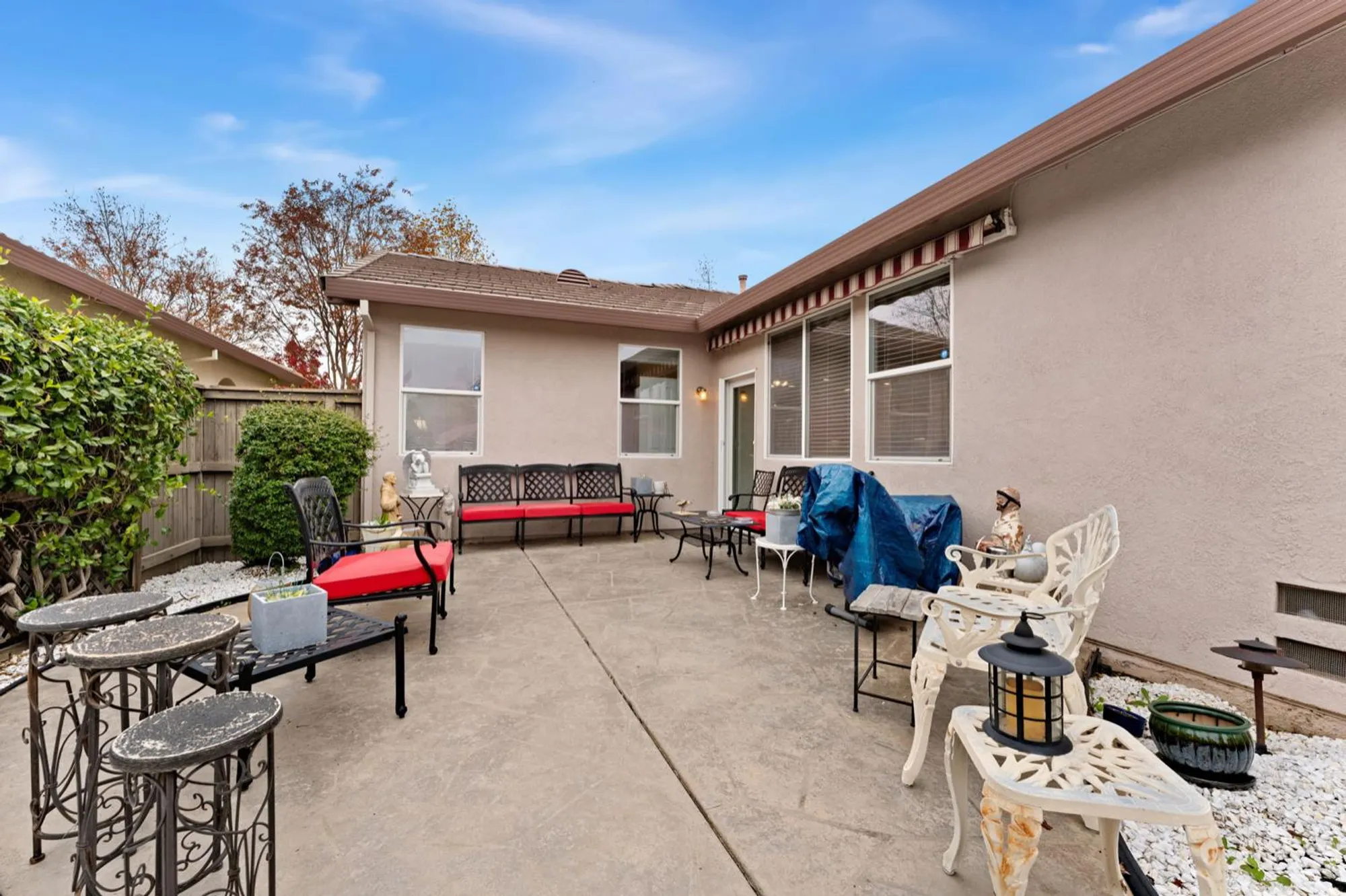 Property Slideshow image 20 of 21 | 2270 rose arbor dr, Sacramento, CA, 95835