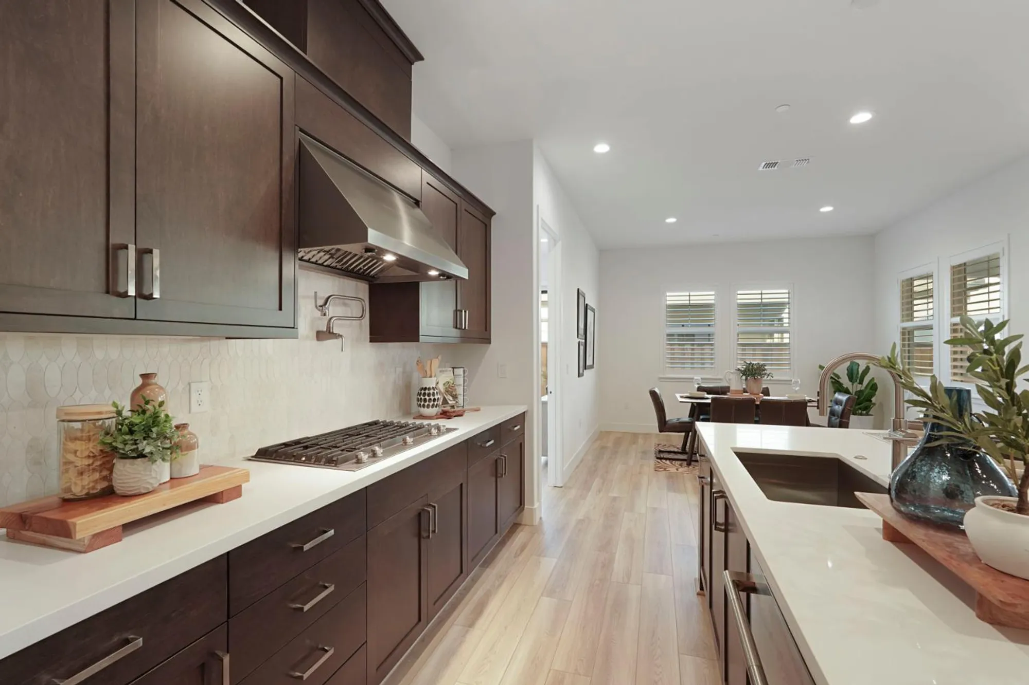 Property Slideshow image 13 of 53 | 1839 snowflower pl, Tracy, CA, 95377