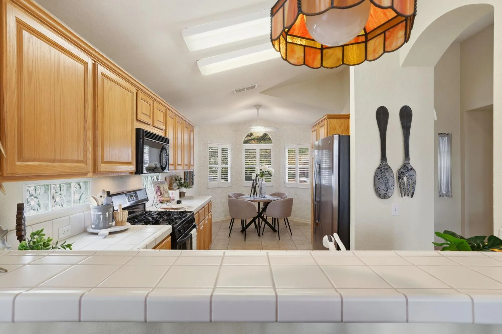 Property Slideshow image 27 of 74 | 100 southern cross ct, Roseville, CA, 95747