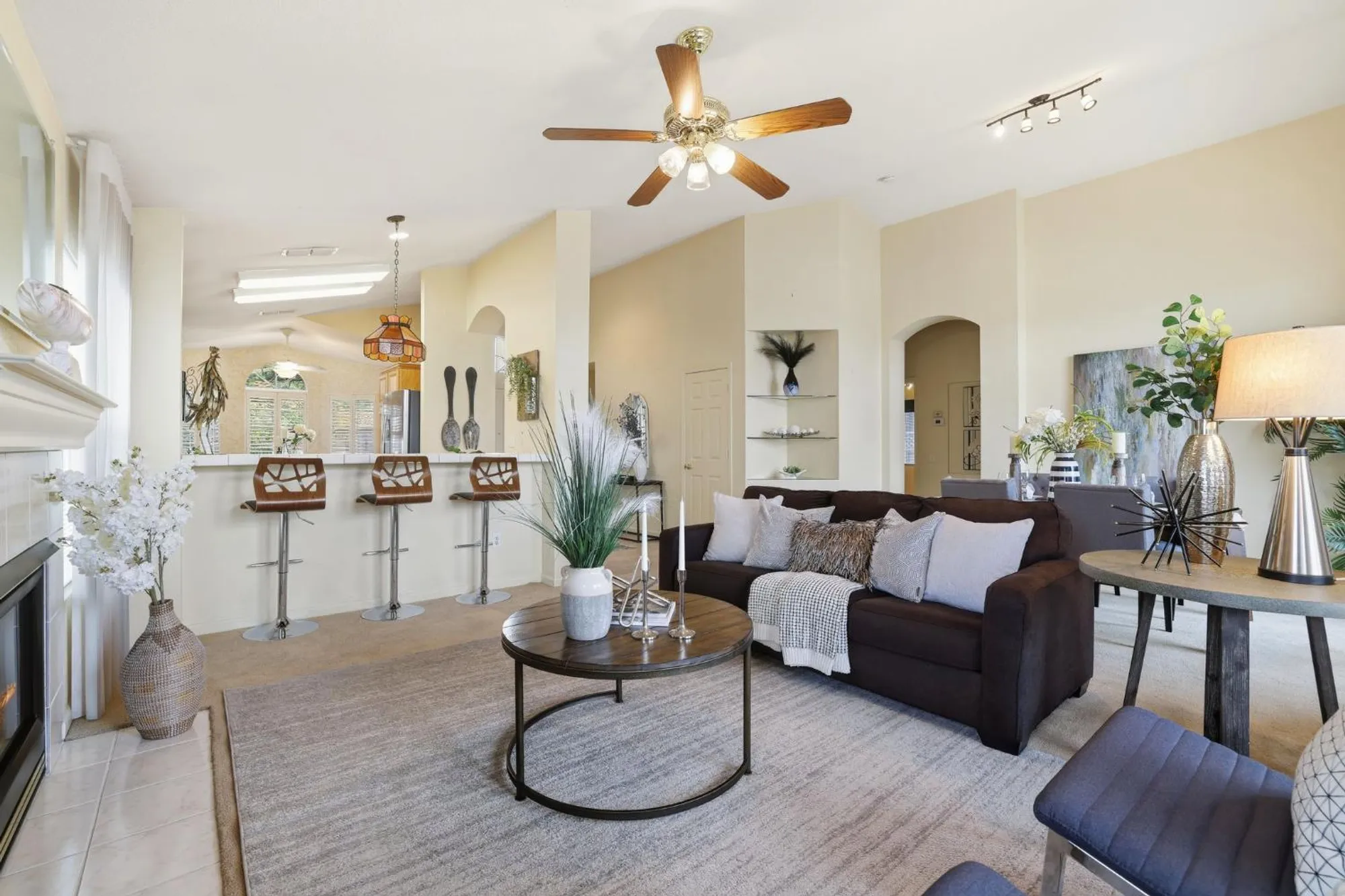 Property Slideshow image 15 of 74 | 100 southern cross ct, Roseville, CA, 95747