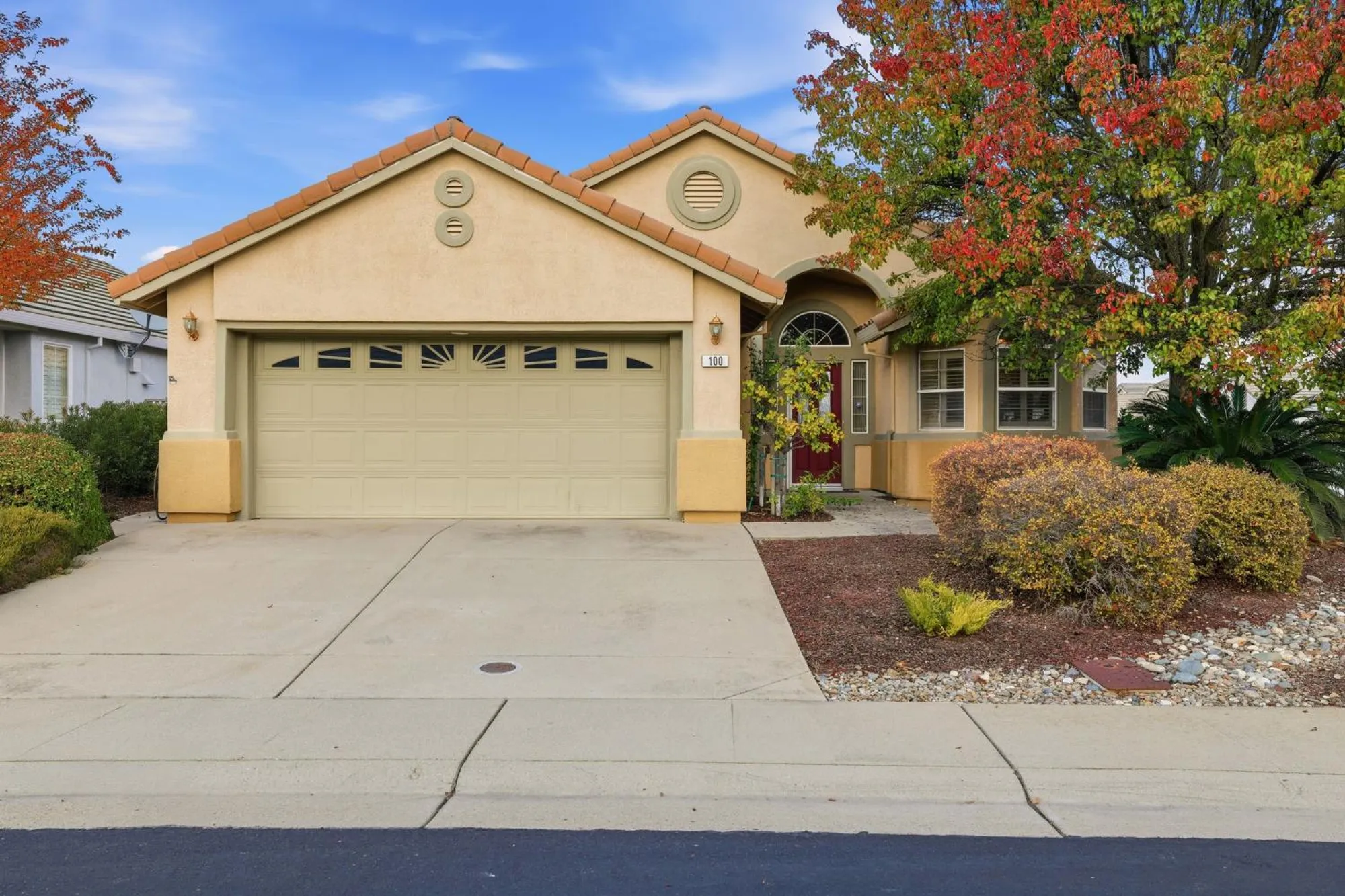 Property Slideshow image 1 of 74 | 100 southern cross ct, Roseville, CA, 95747