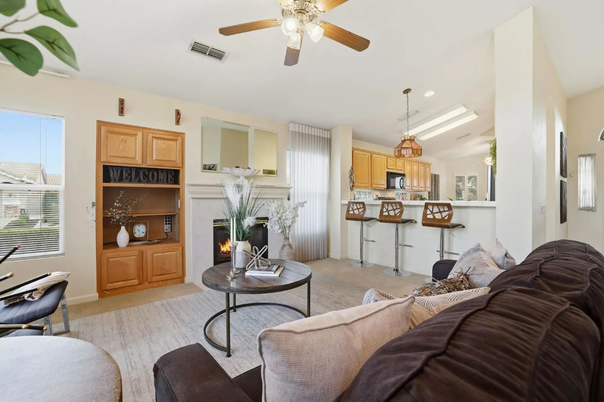 Property Slideshow image 16 of 74 | 100 southern cross ct, Roseville, CA, 95747