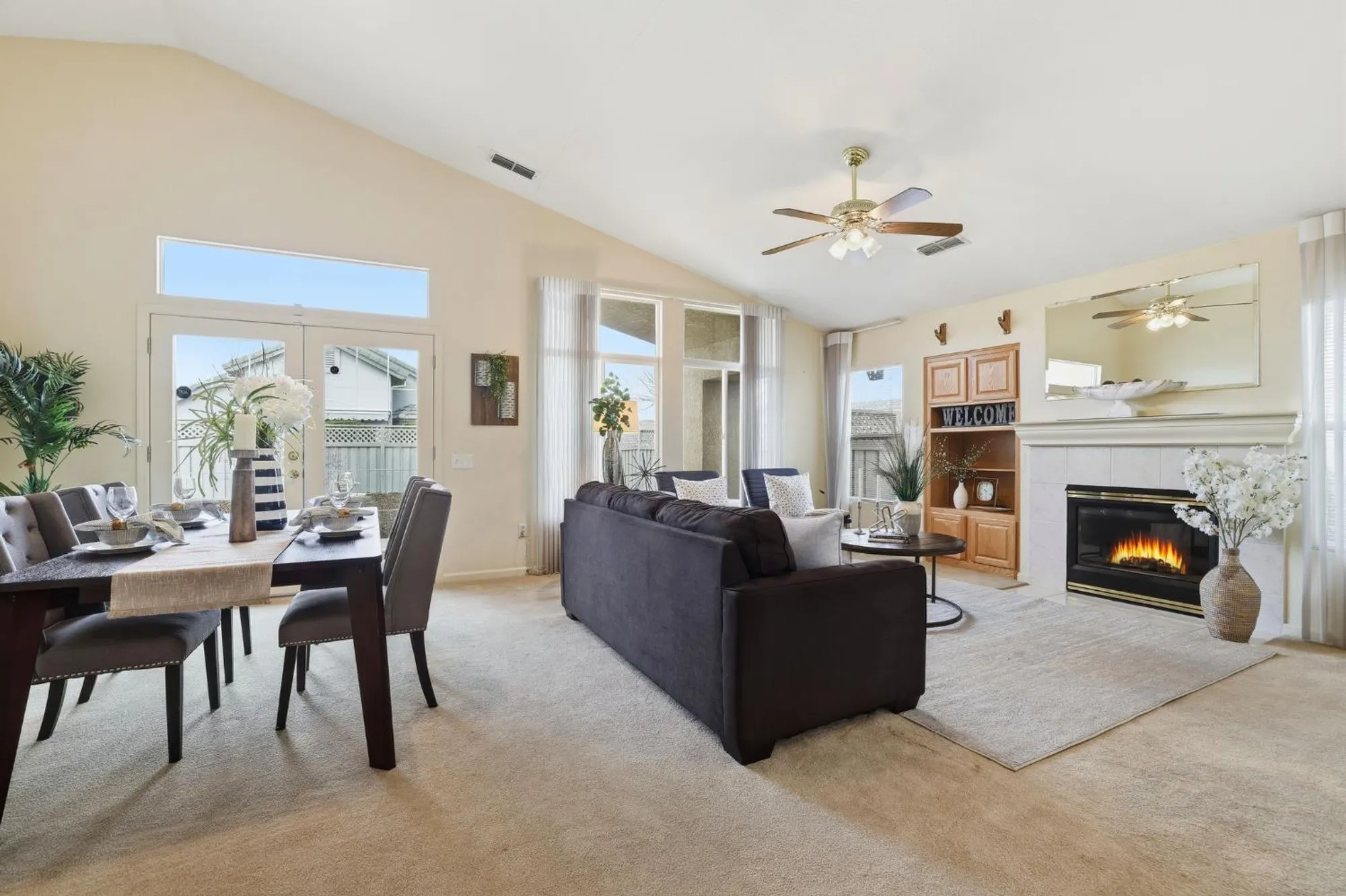 Property Slideshow image 12 of 74 | 100 southern cross ct, Roseville, CA, 95747