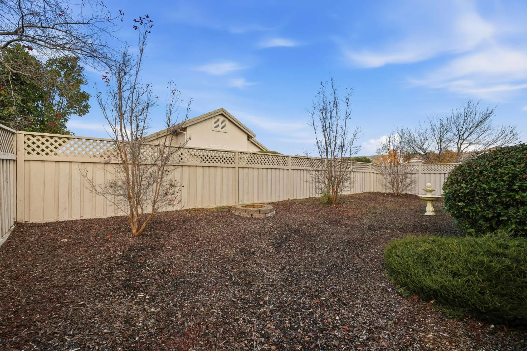 Property Slideshow image 51 of 74 | 100 southern cross ct, Roseville, CA, 95747