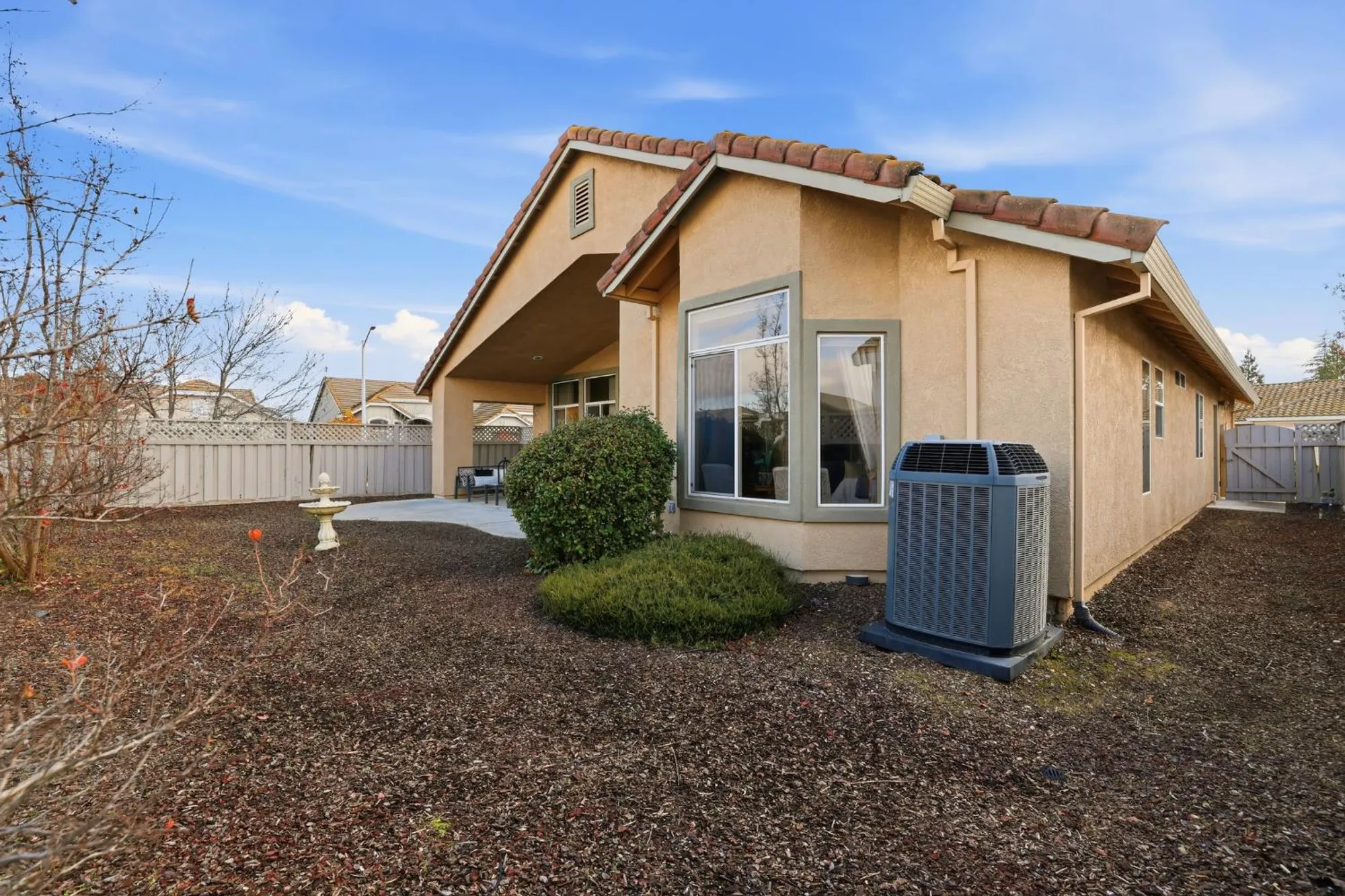 Property Slideshow image 52 of 74 | 100 southern cross ct, Roseville, CA, 95747