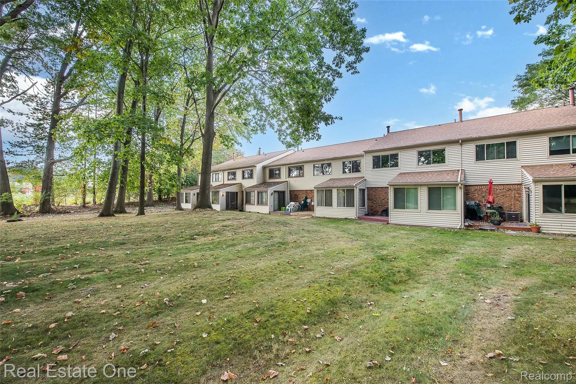 Property Slideshow image 41 of 46 | 25691 lexington dr unit 3, South Lyon, MI, 48178