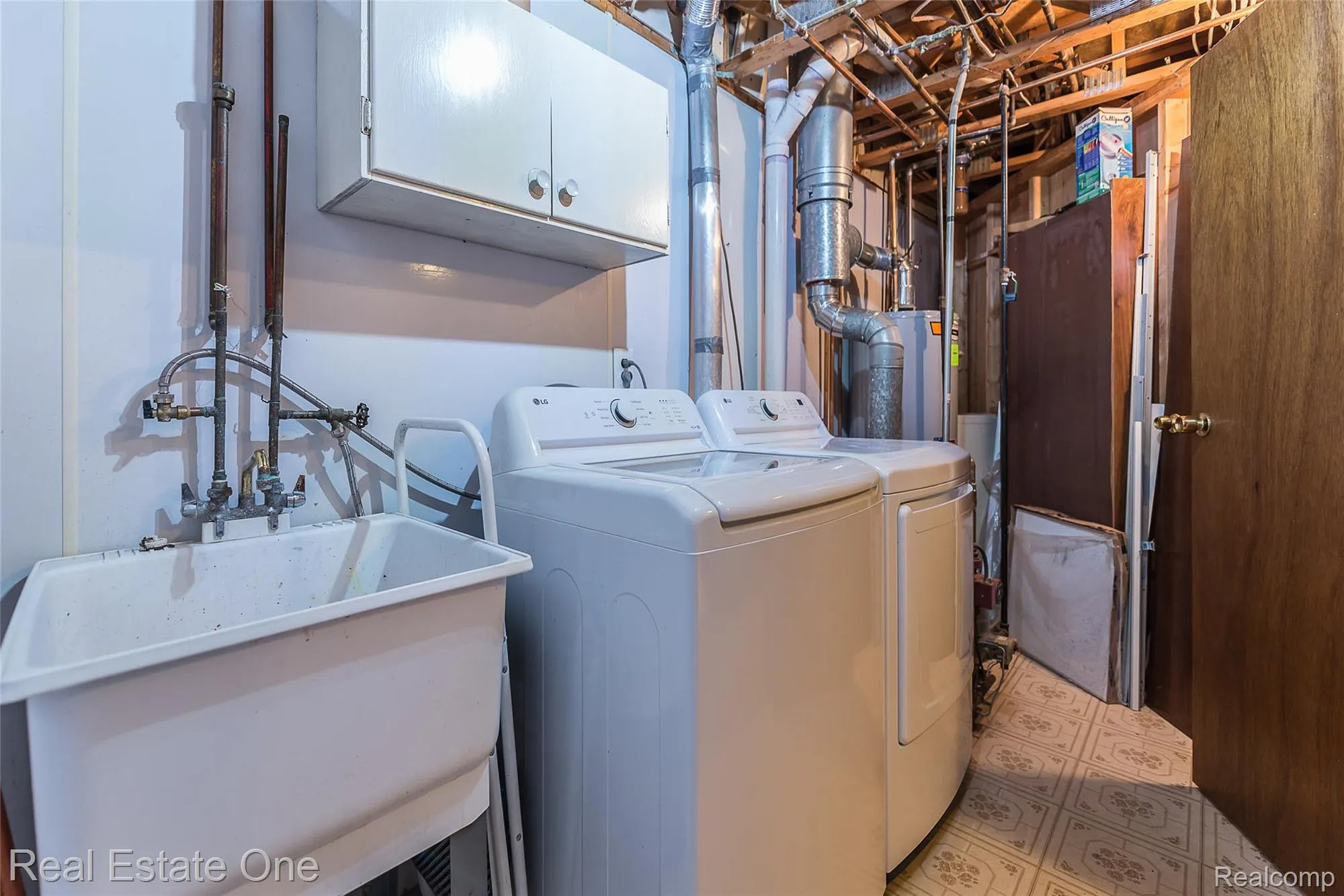 Property Slideshow image 43 of 46 | 25691 lexington dr unit 3, South Lyon, MI, 48178