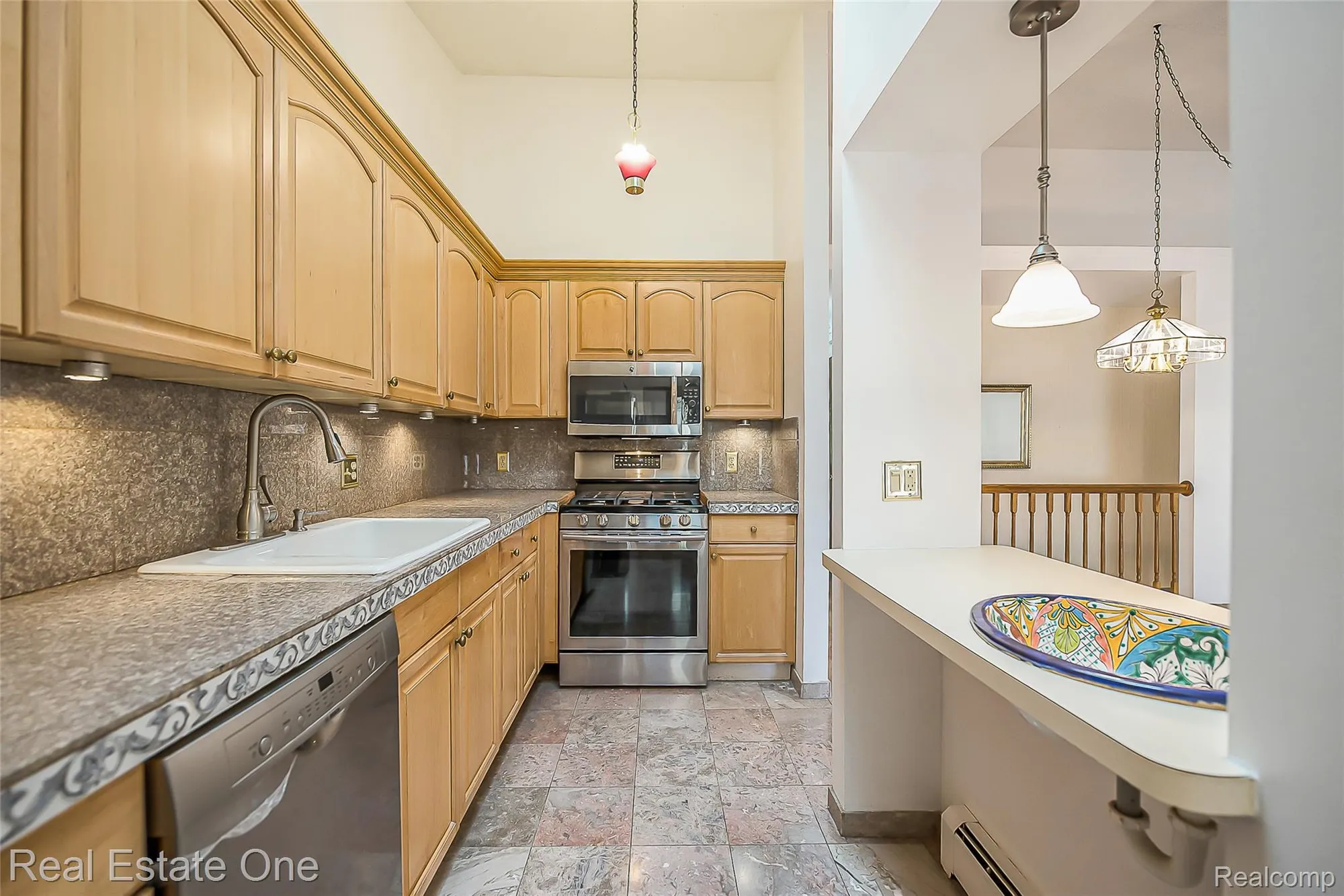 Property Slideshow image 7 of 46 | 25691 lexington dr unit 3, South Lyon, MI, 48178