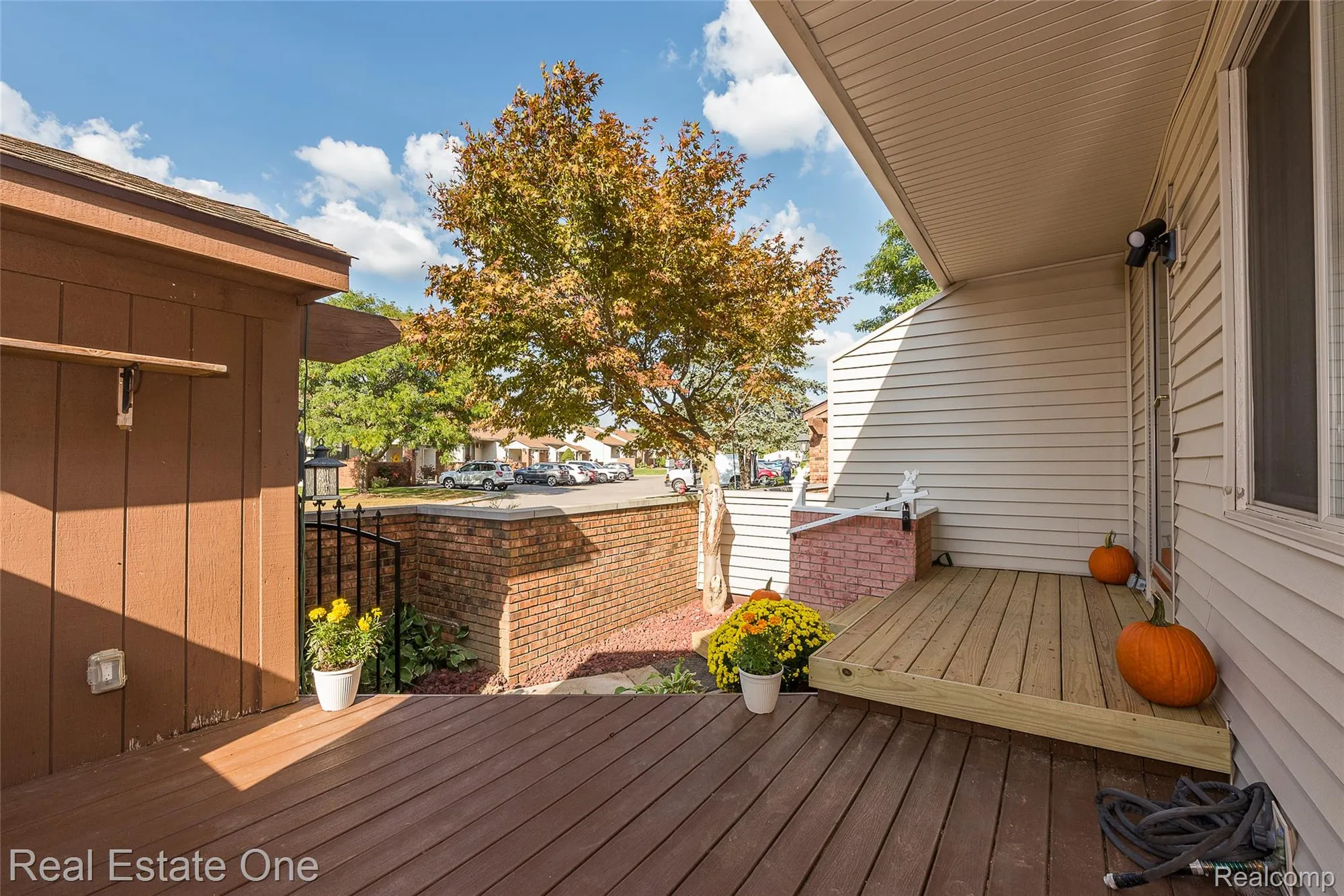 Property Slideshow image 3 of 46 | 25691 lexington dr unit 3, South Lyon, MI, 48178