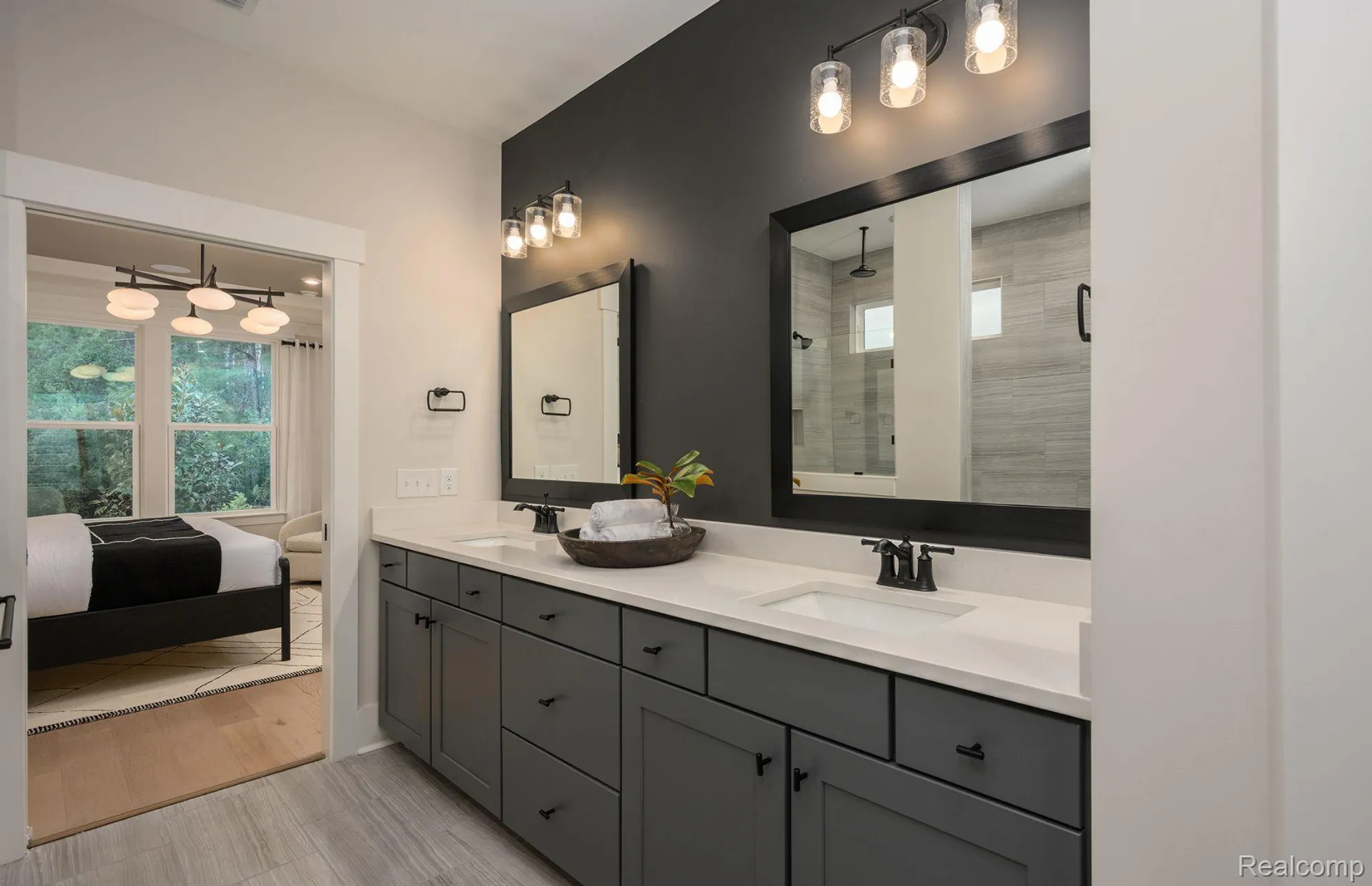 Property Slideshow image 13 of 17 | 2039 marigold way, Milford, MI, 48381