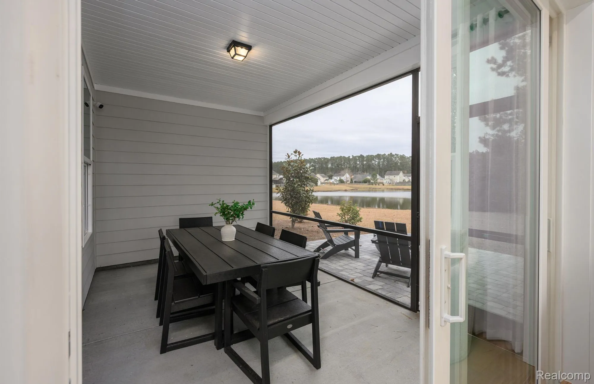 Property Slideshow image 17 of 17 | 2039 marigold way, Milford, MI, 48381