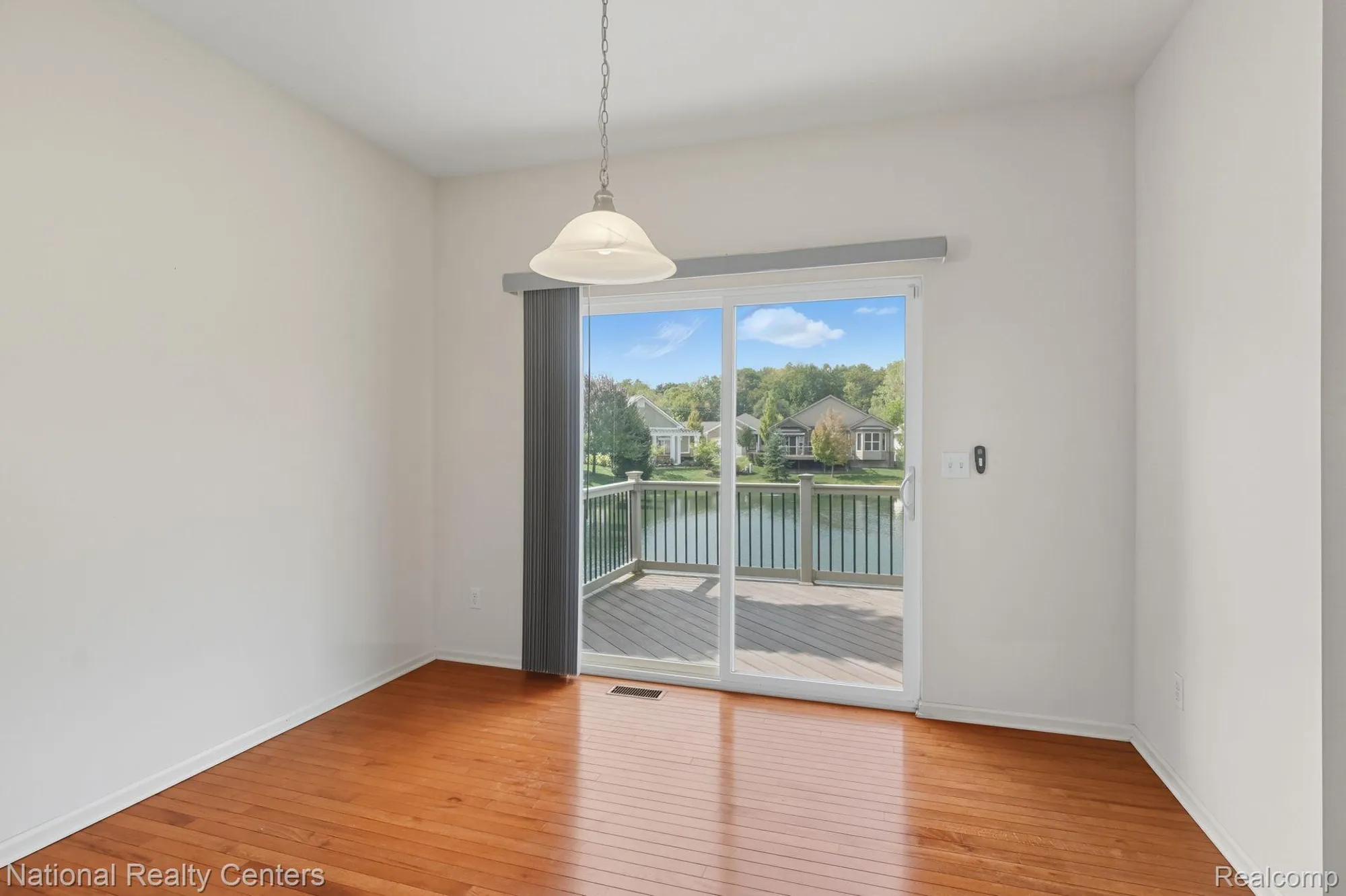 Property Slideshow image 10 of 37 | 4160 wrenwood ln # 29, Canton, MI, 48188