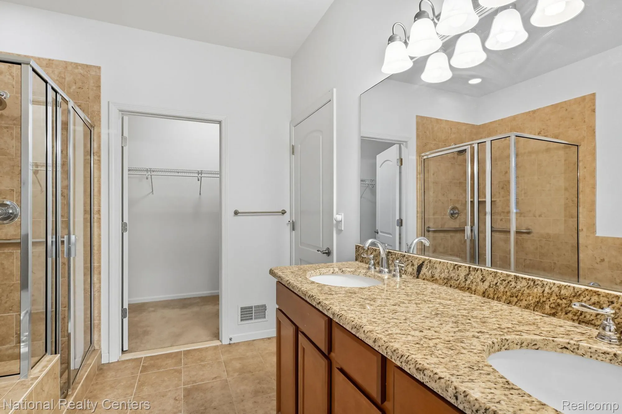 Property Slideshow image 14 of 37 | 4160 wrenwood ln # 29, Canton, MI, 48188