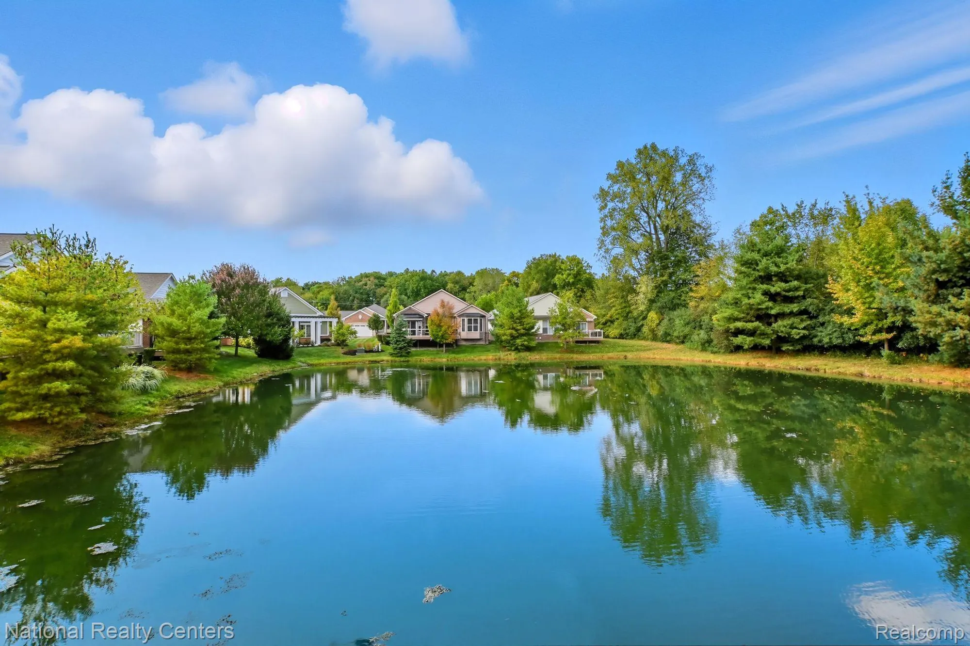Property Slideshow image 24 of 37 | 4160 wrenwood ln # 29, Canton, MI, 48188