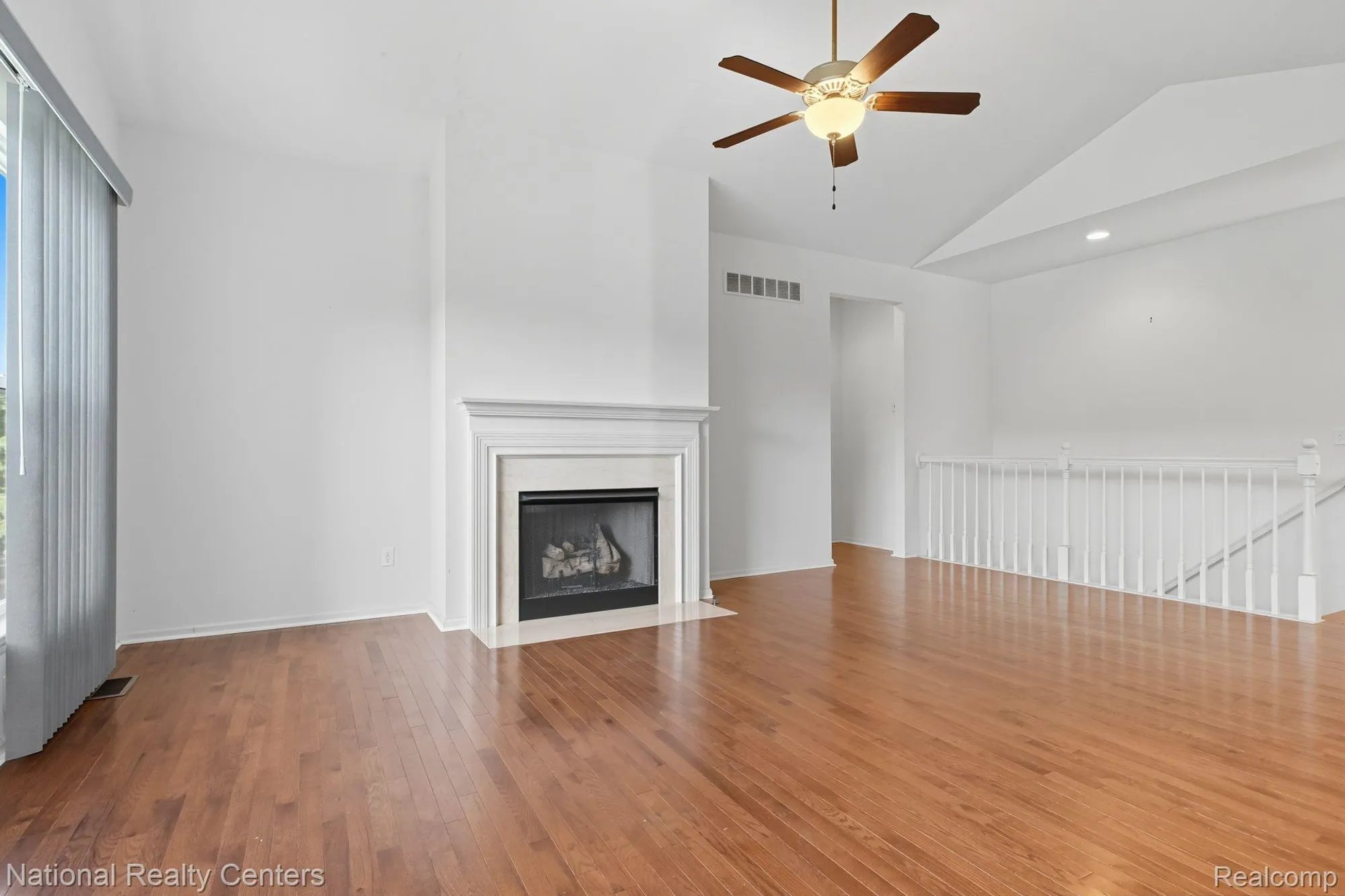 Property Slideshow image 4 of 37 | 4160 wrenwood ln # 29, Canton, MI, 48188