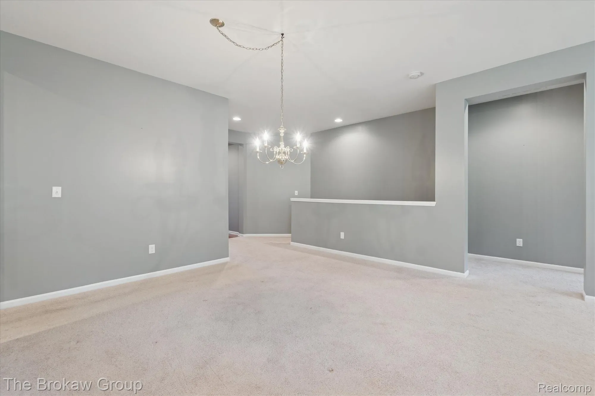 Property Slideshow image 8 of 40 | 6334 prairie dunes dr, Grand Blanc, MI, 48439