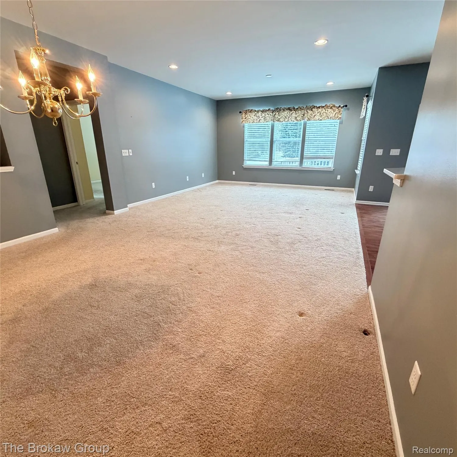 Property Slideshow image 20 of 40 | 6334 prairie dunes dr, Grand Blanc, MI, 48439