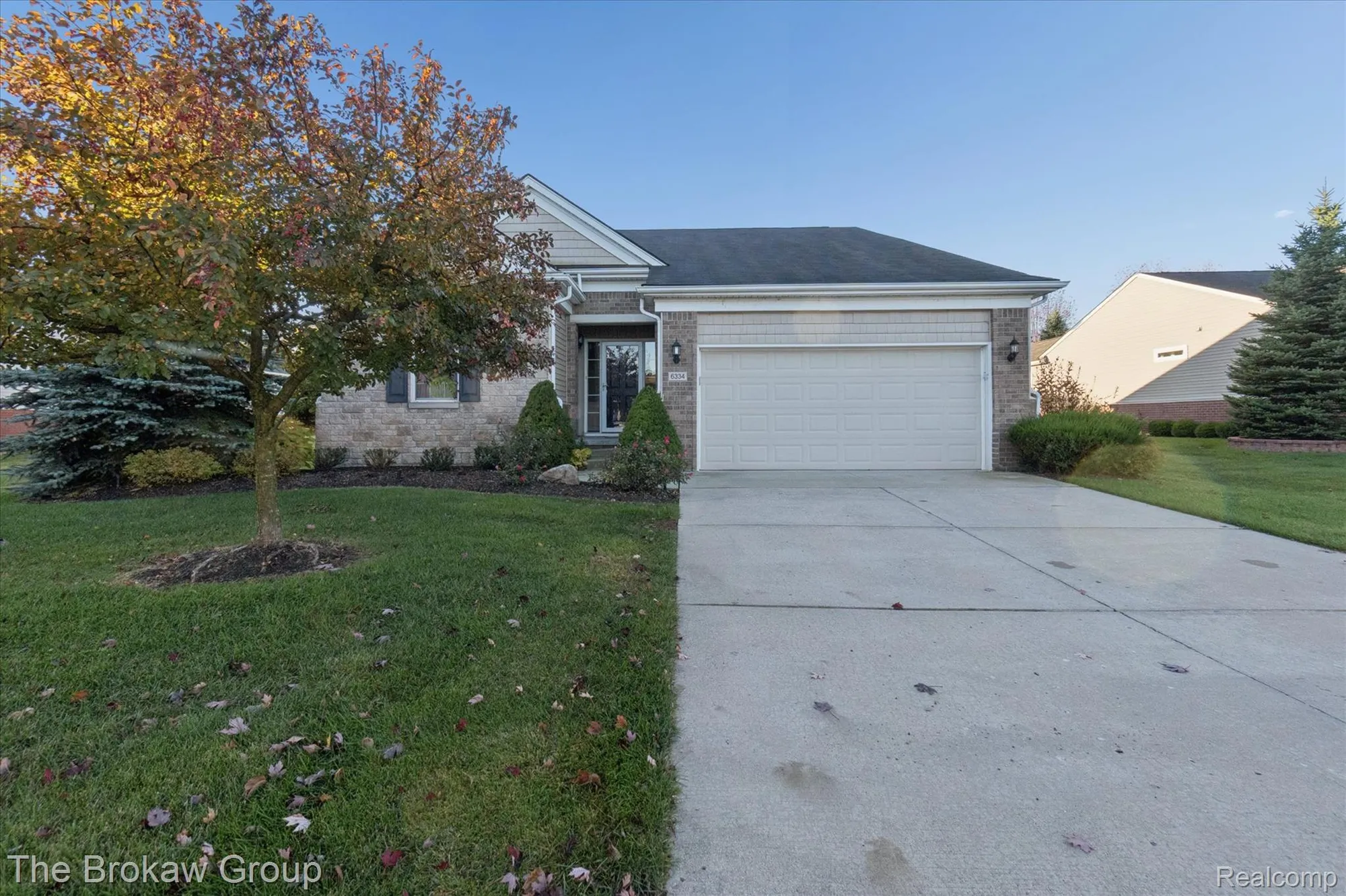 Property Slideshow image 3 of 40 | 6334 prairie dunes dr, Grand Blanc, MI, 48439