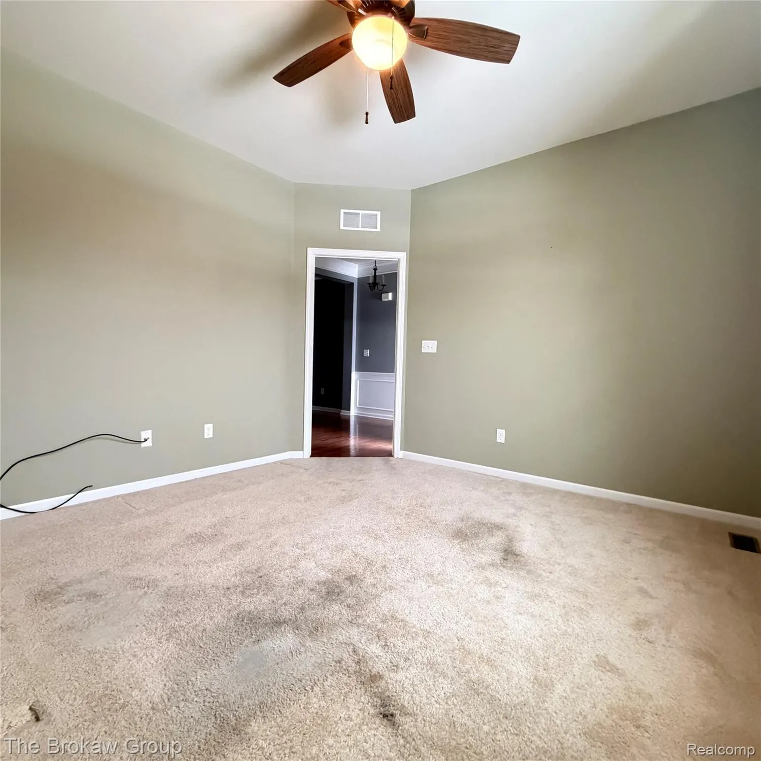 Property Slideshow image 24 of 40 | 6334 prairie dunes dr, Grand Blanc, MI, 48439