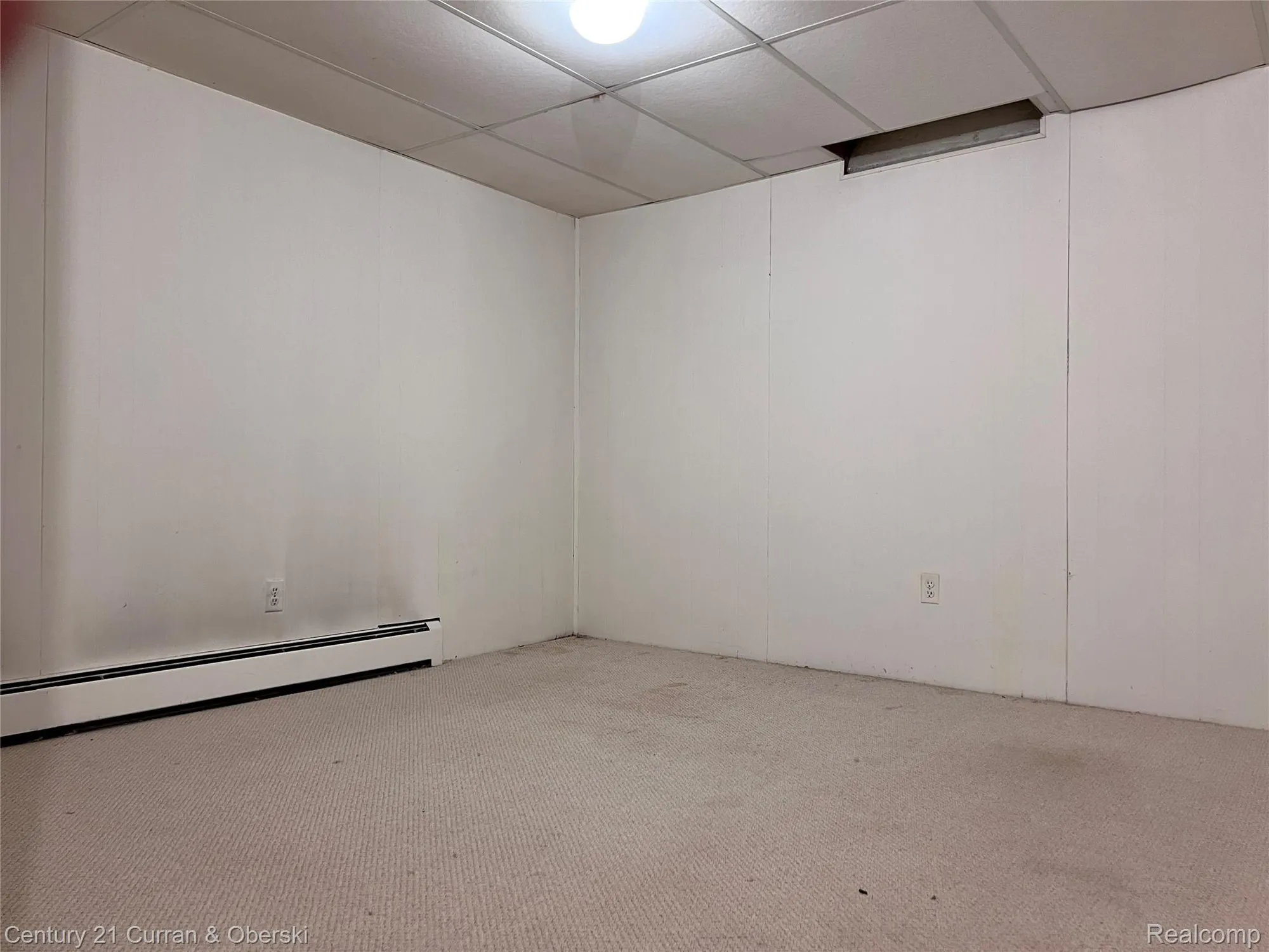 Property Slideshow image 21 of 21 | 25159 franklin ter # 8, South Lyon, MI, 48178