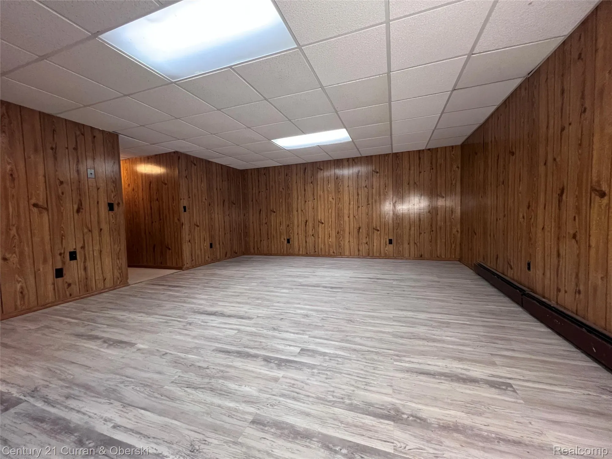 Property Slideshow image 42 of 46 | 61958 ticonderoga dr, South Lyon, MI, 48178