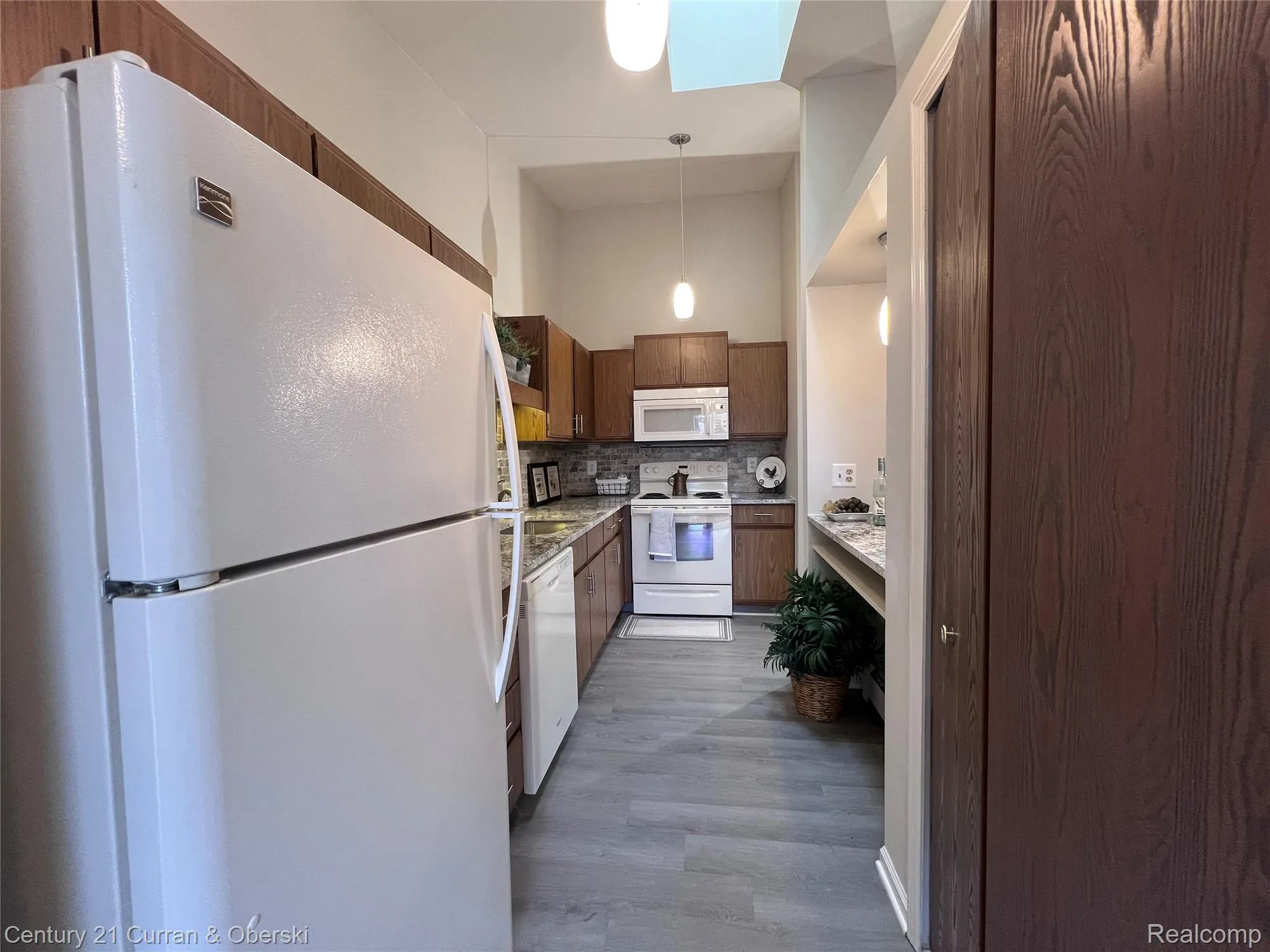 Property Slideshow image 9 of 46 | 61958 ticonderoga dr, South Lyon, MI, 48178