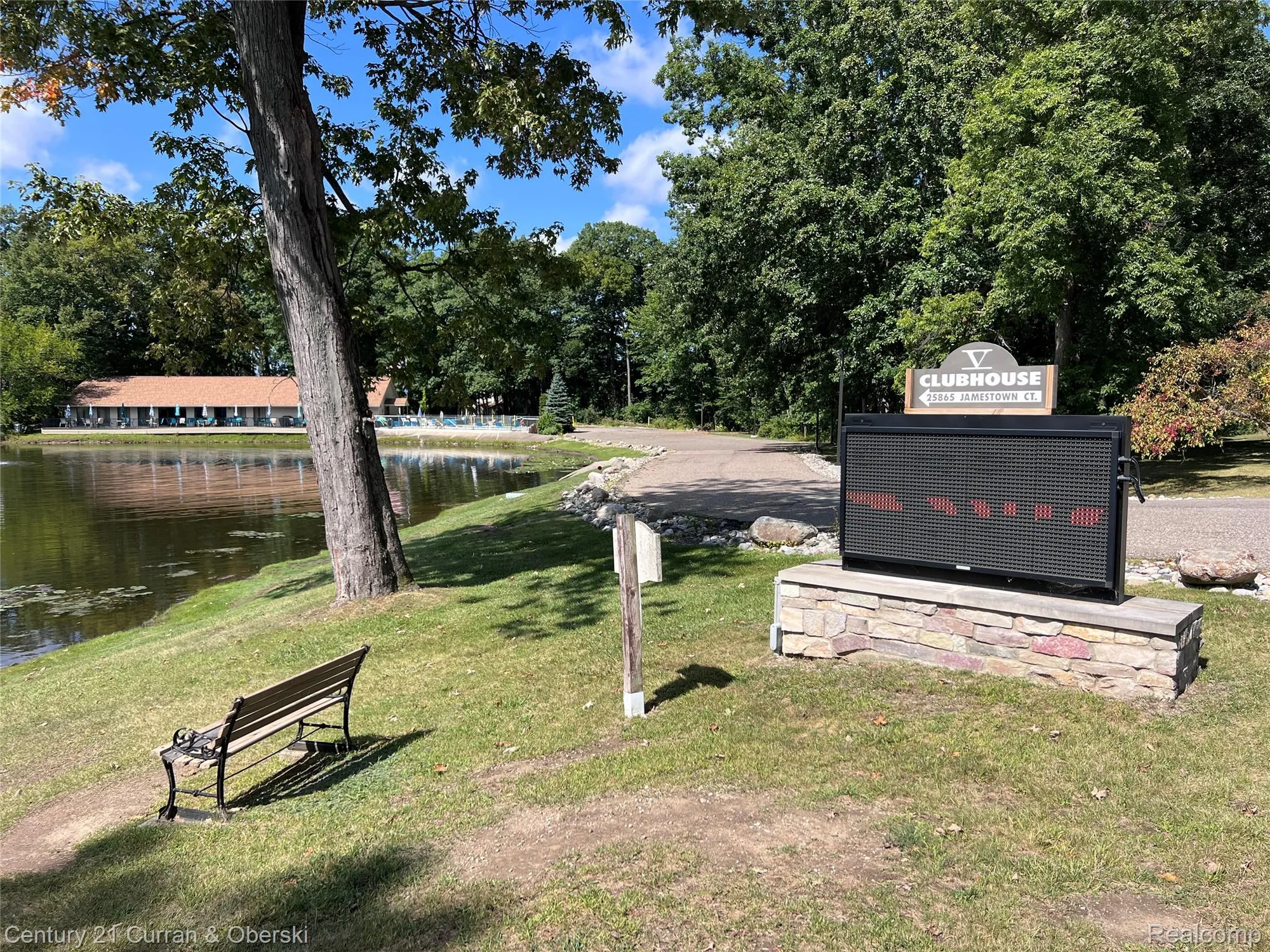 Property Slideshow image 34 of 46 | 61958 ticonderoga dr, South Lyon, MI, 48178