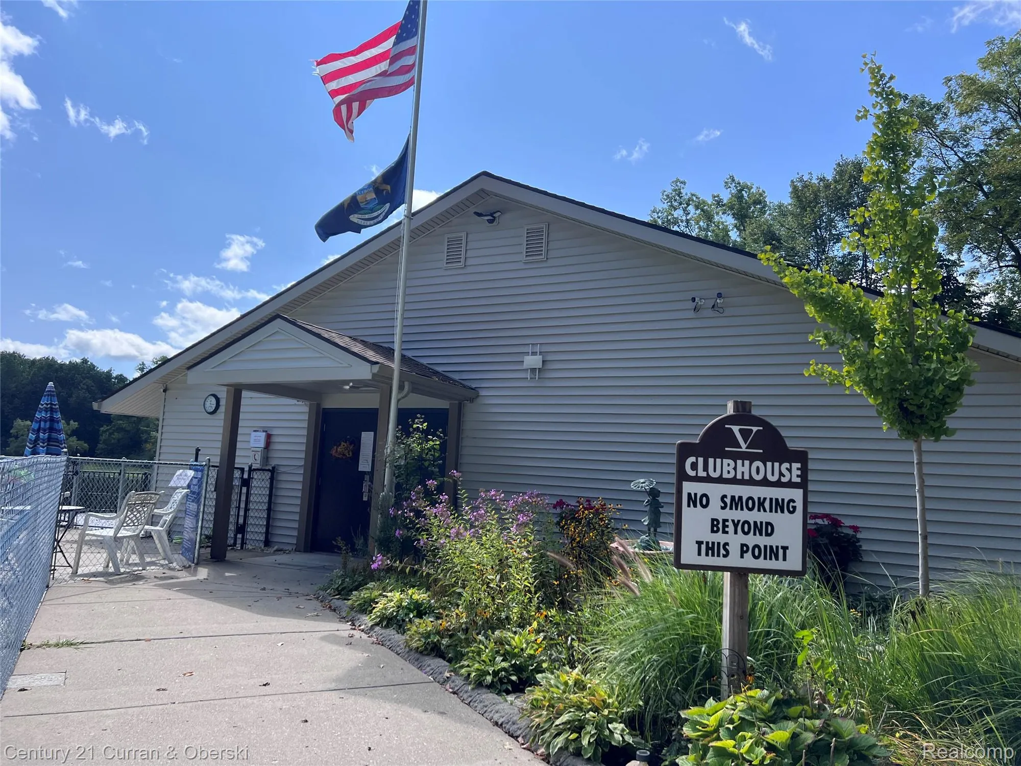 Property Slideshow image 36 of 46 | 61958 ticonderoga dr, South Lyon, MI, 48178