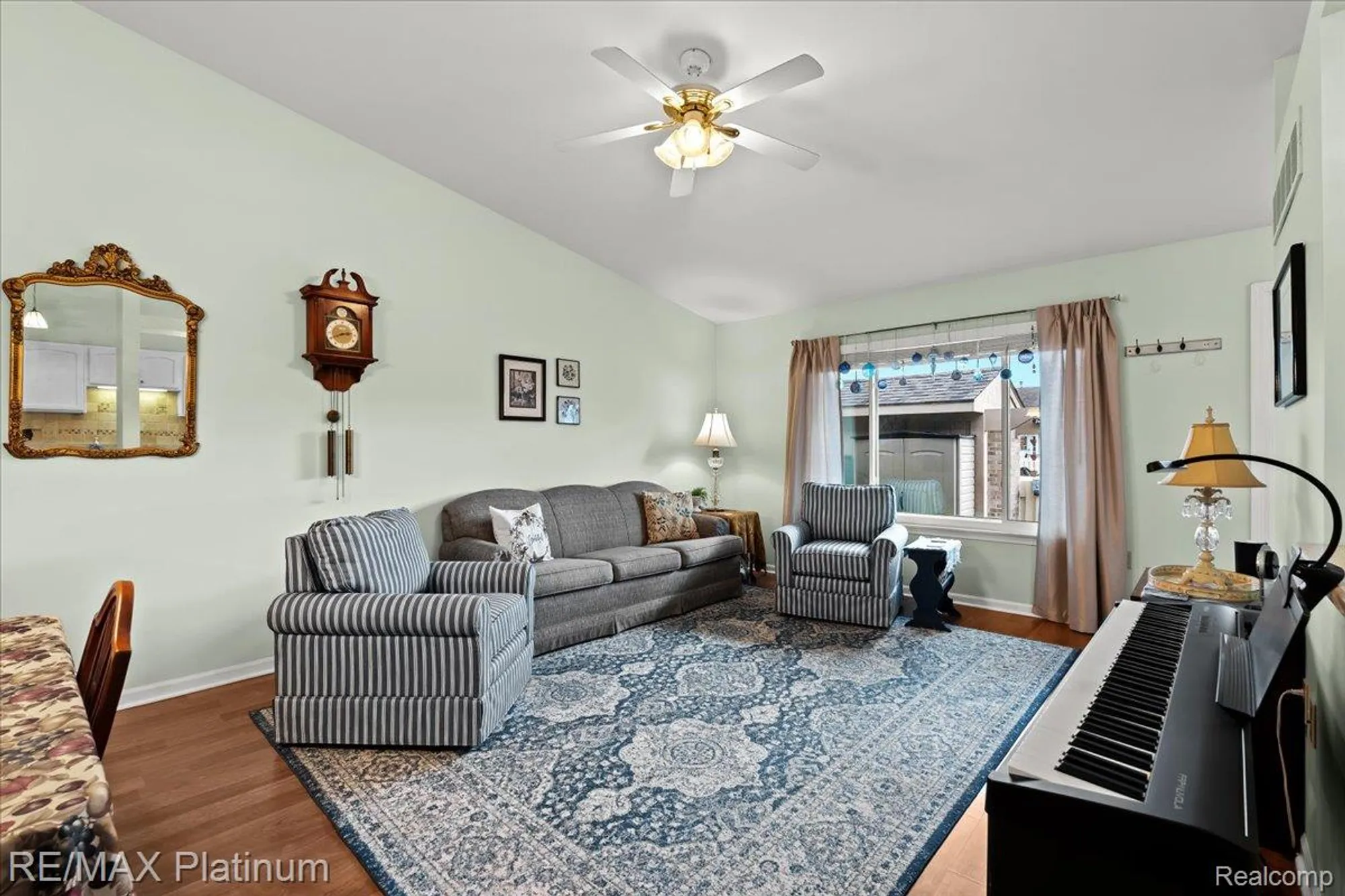 Property Slideshow image 7 of 31 | 62180 arlington cir unit 5, South Lyon, MI, 48178