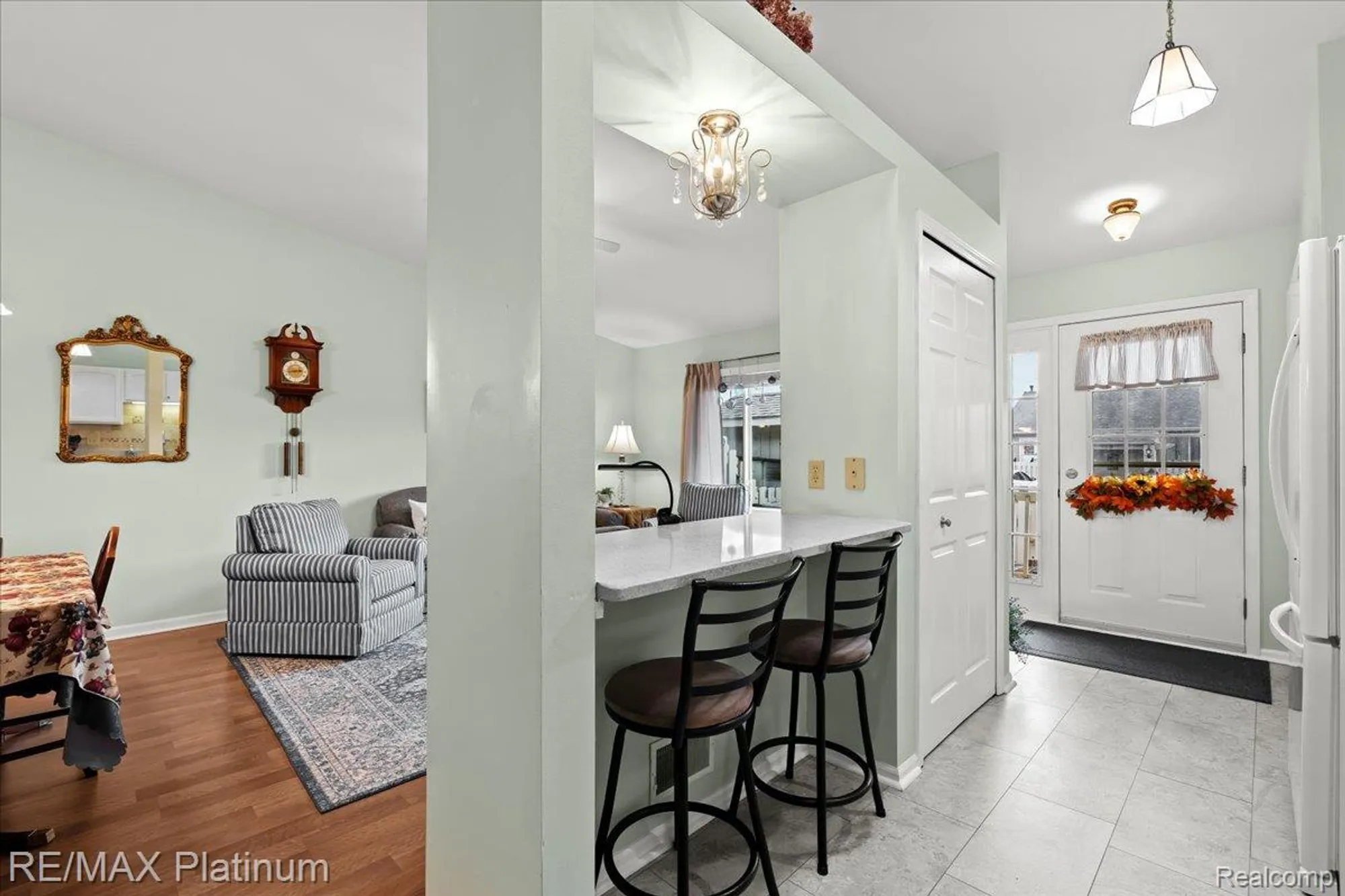 Property Slideshow image 13 of 31 | 62180 arlington cir unit 5, South Lyon, MI, 48178