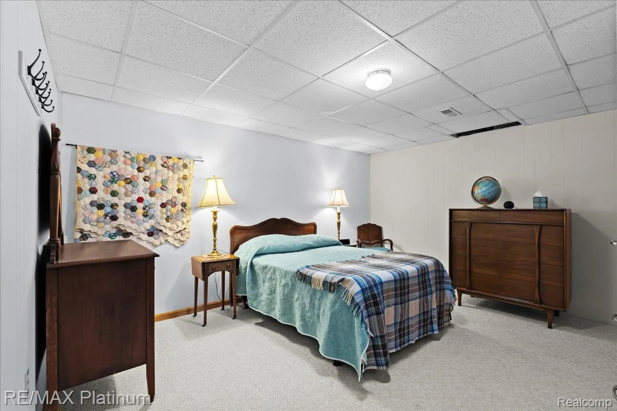 Property Slideshow image 24 of 31 | 62180 arlington cir unit 5, South Lyon, MI, 48178