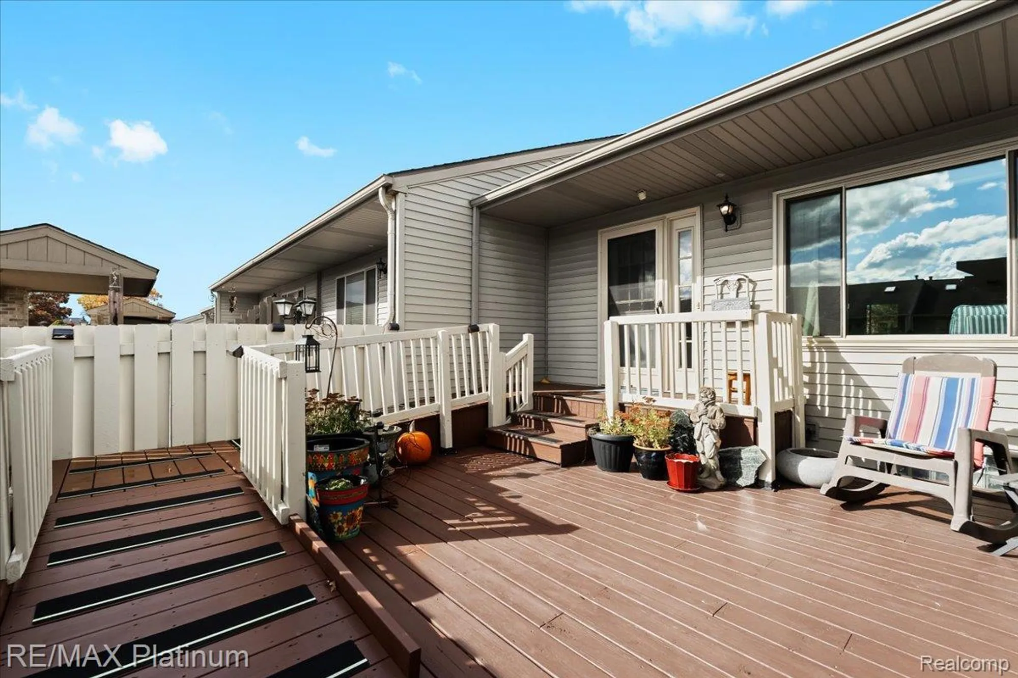 Property Slideshow image 4 of 31 | 62180 arlington cir unit 5, South Lyon, MI, 48178