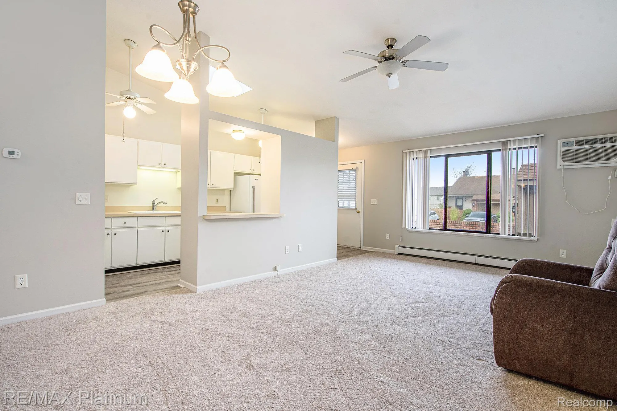 Property Slideshow image 5 of 18 | 61961 yorktown dr unit 4, South Lyon, MI, 48178