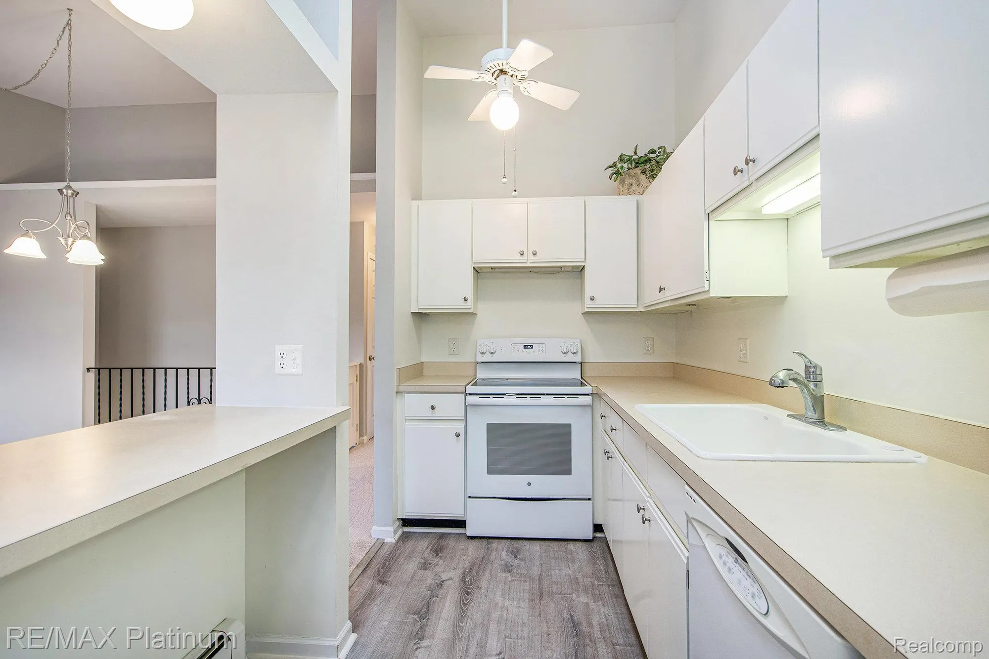 Property Slideshow image 7 of 18 | 61961 yorktown dr unit 4, South Lyon, MI, 48178