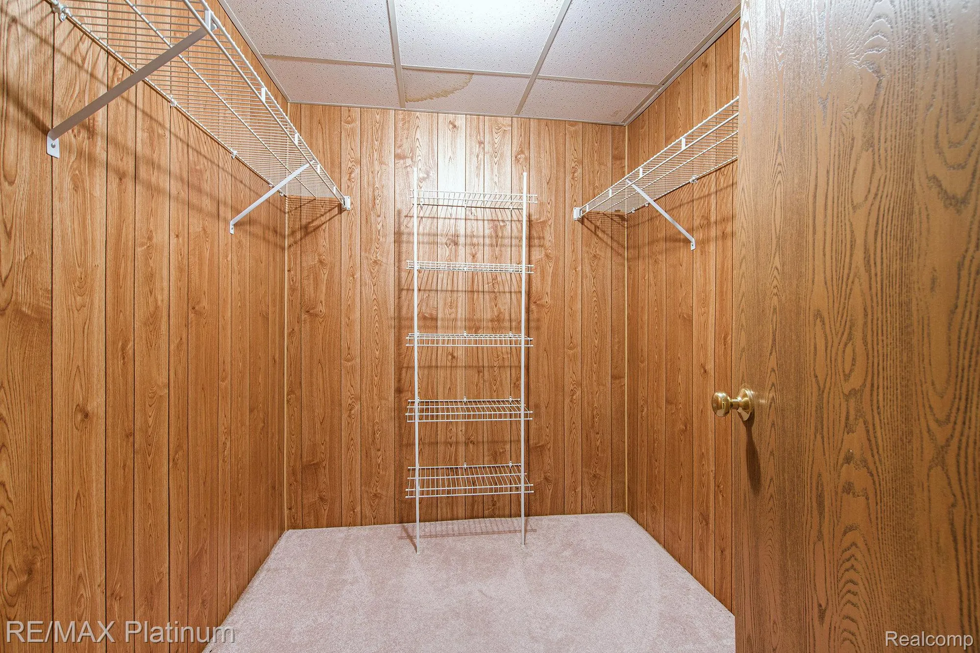 Property Slideshow image 15 of 18 | 61961 yorktown dr unit 4, South Lyon, MI, 48178