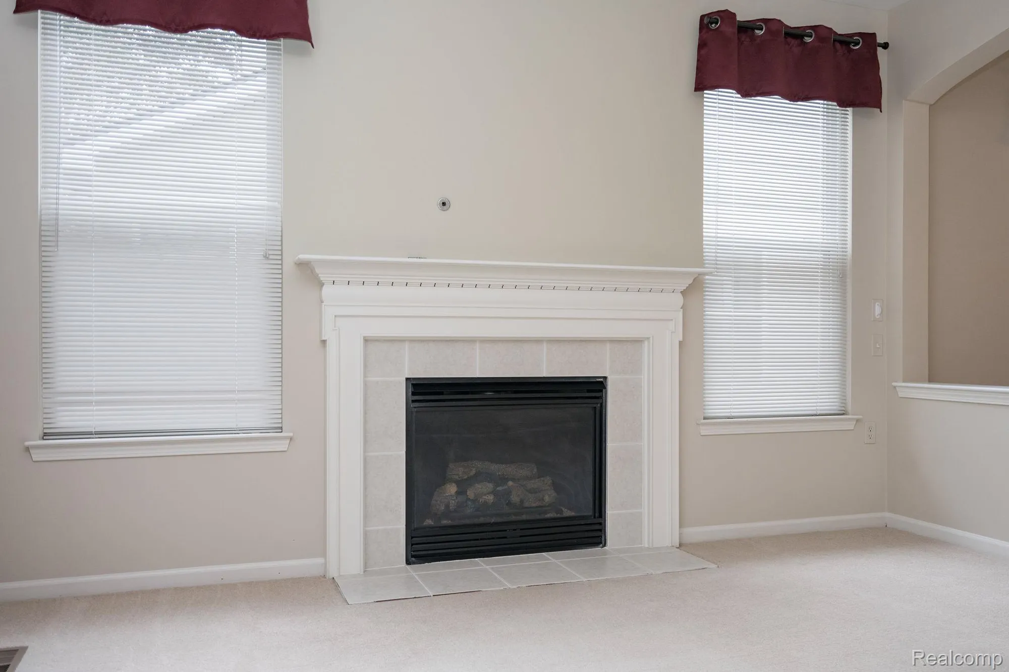 Property Slideshow image 7 of 24 | 3534 riverside dr, Auburn Hills, MI, 48326