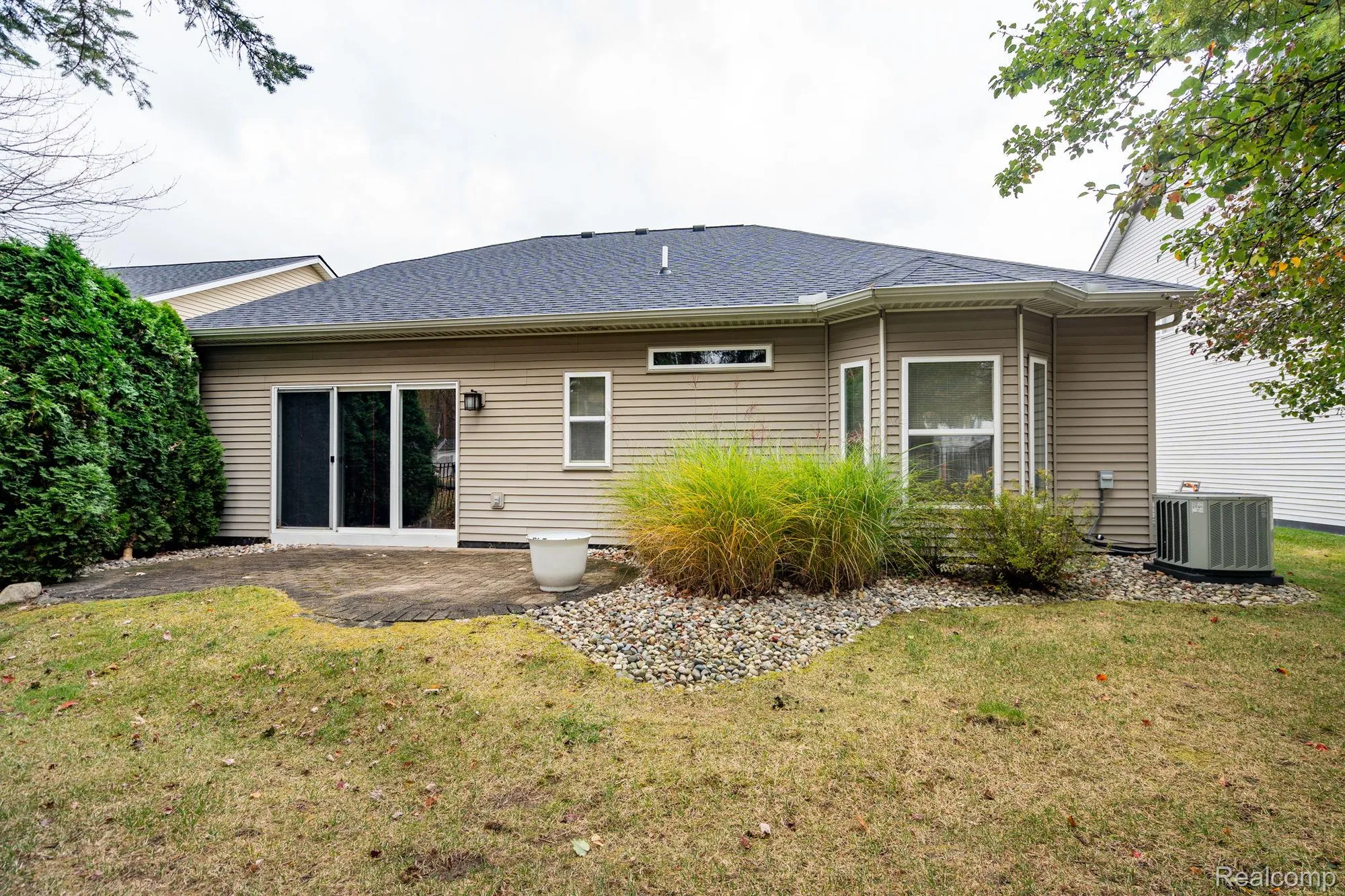 Property Slideshow image 24 of 24 | 3534 riverside dr, Auburn Hills, MI, 48326