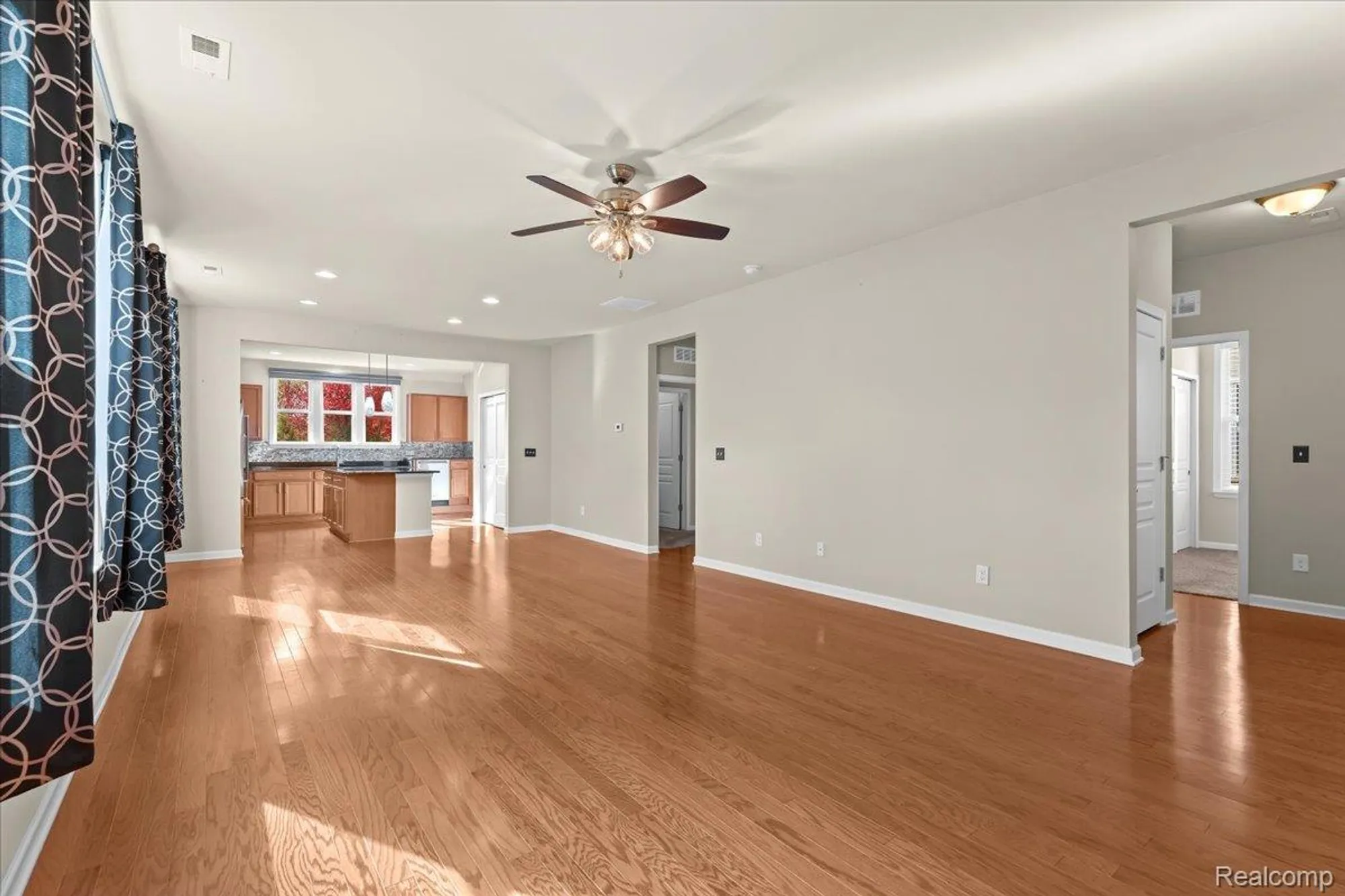 Property Slideshow image 6 of 40 | 24338 walloon way, Flat Rock, MI, 48134