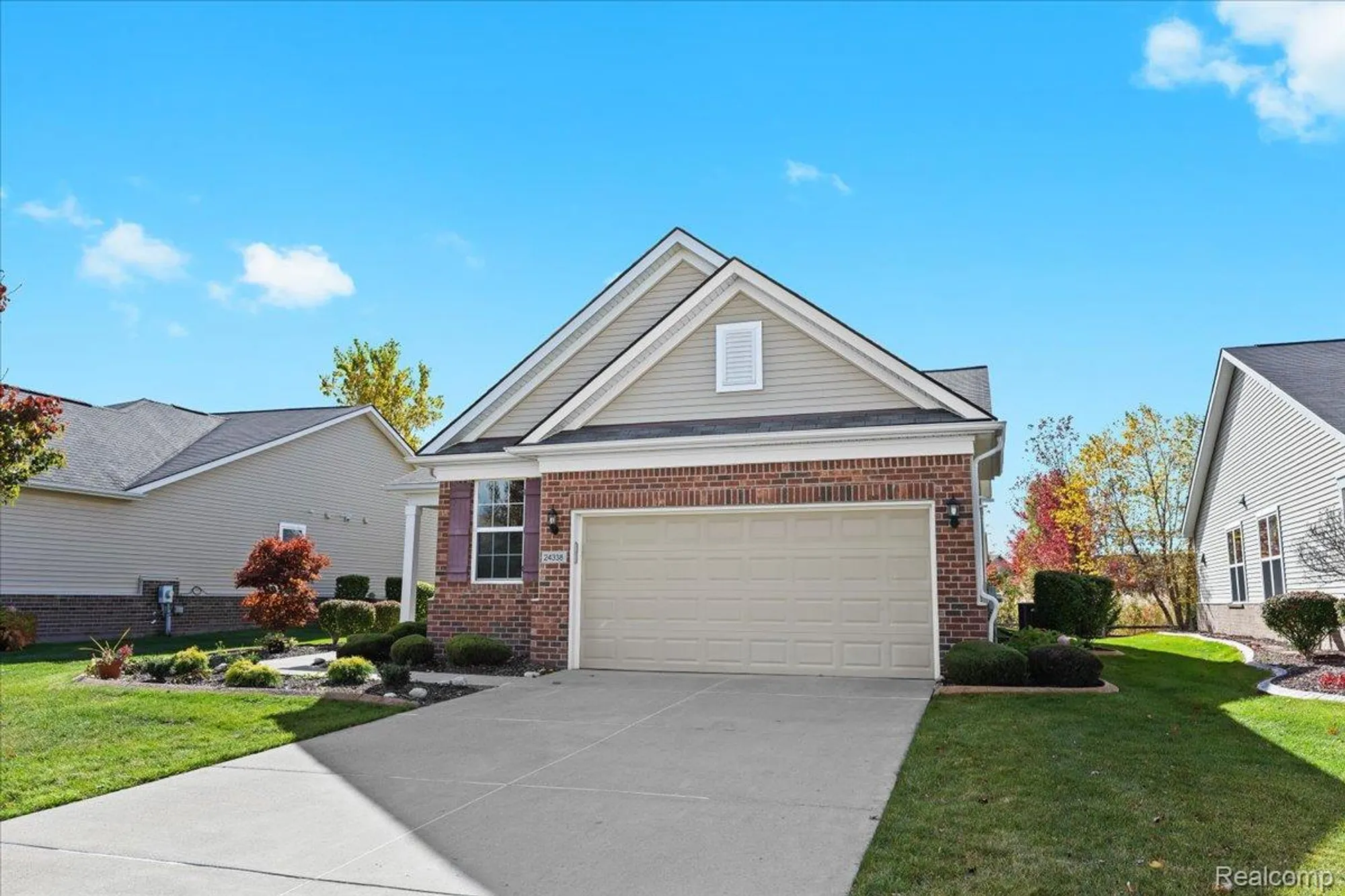 Property Slideshow image 2 of 40 | 24338 walloon way, Flat Rock, MI, 48134