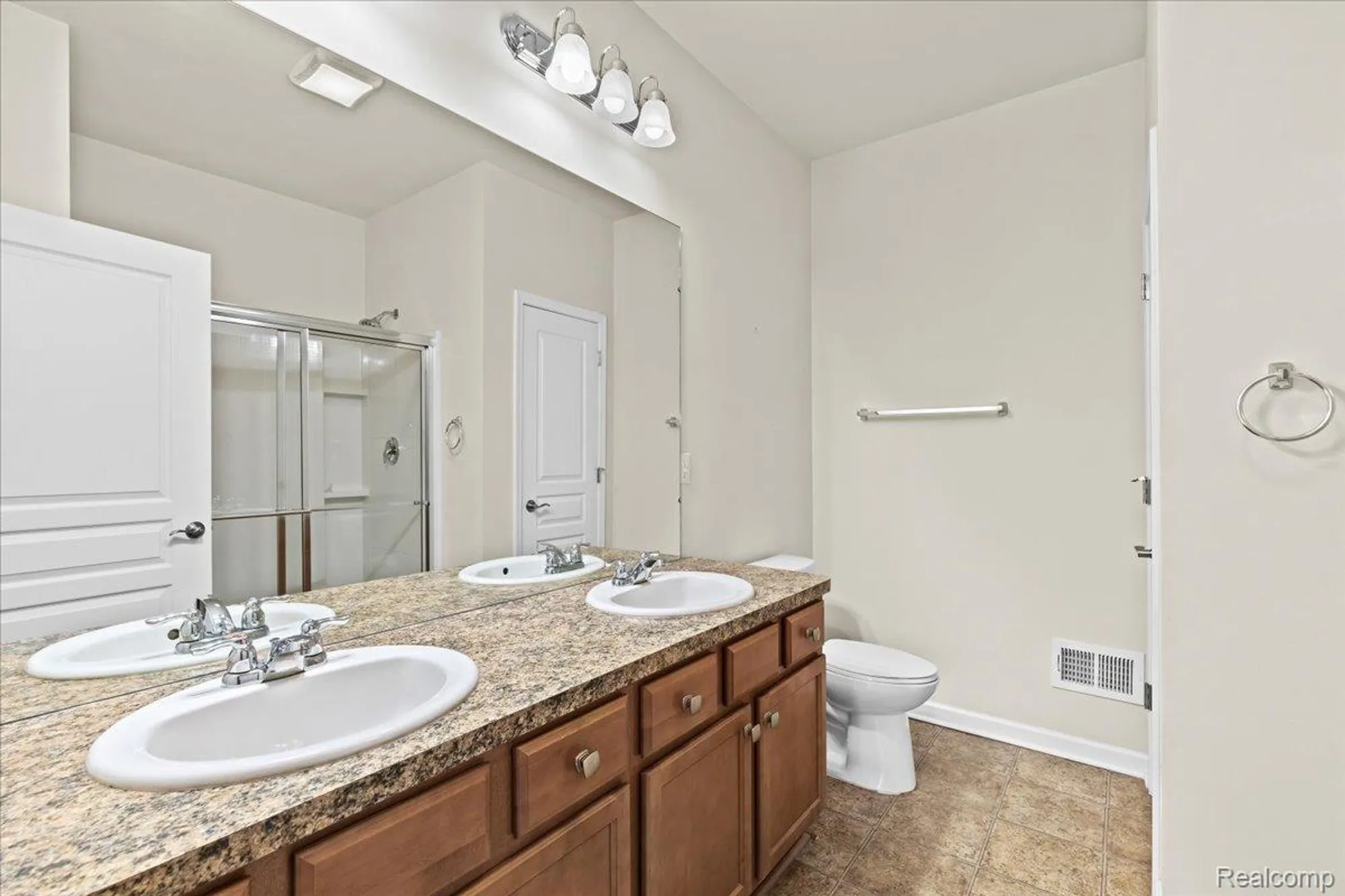 Property Slideshow image 18 of 40 | 24338 walloon way, Flat Rock, MI, 48134