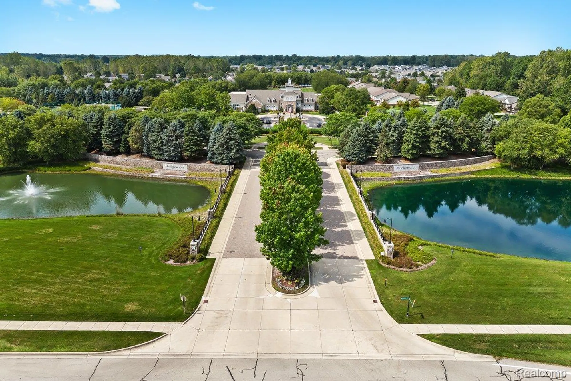 Property Slideshow image 35 of 40 | 24338 walloon way, Flat Rock, MI, 48134