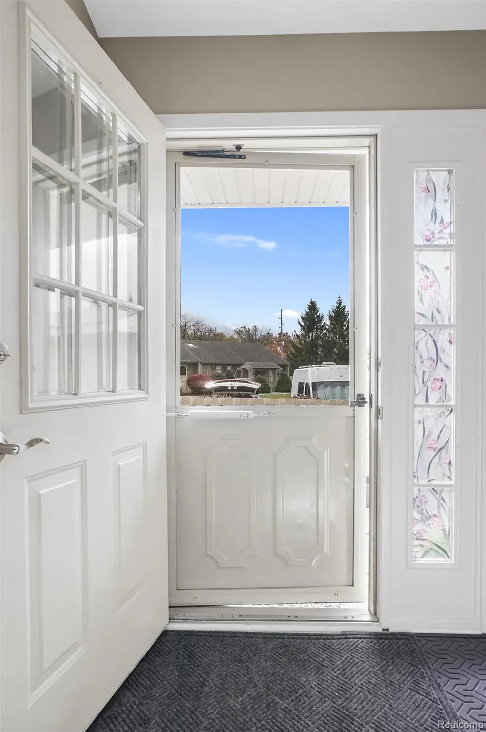 Property Slideshow image 8 of 42 | 62512 raleigh ct unit 4, South Lyon, MI, 48178