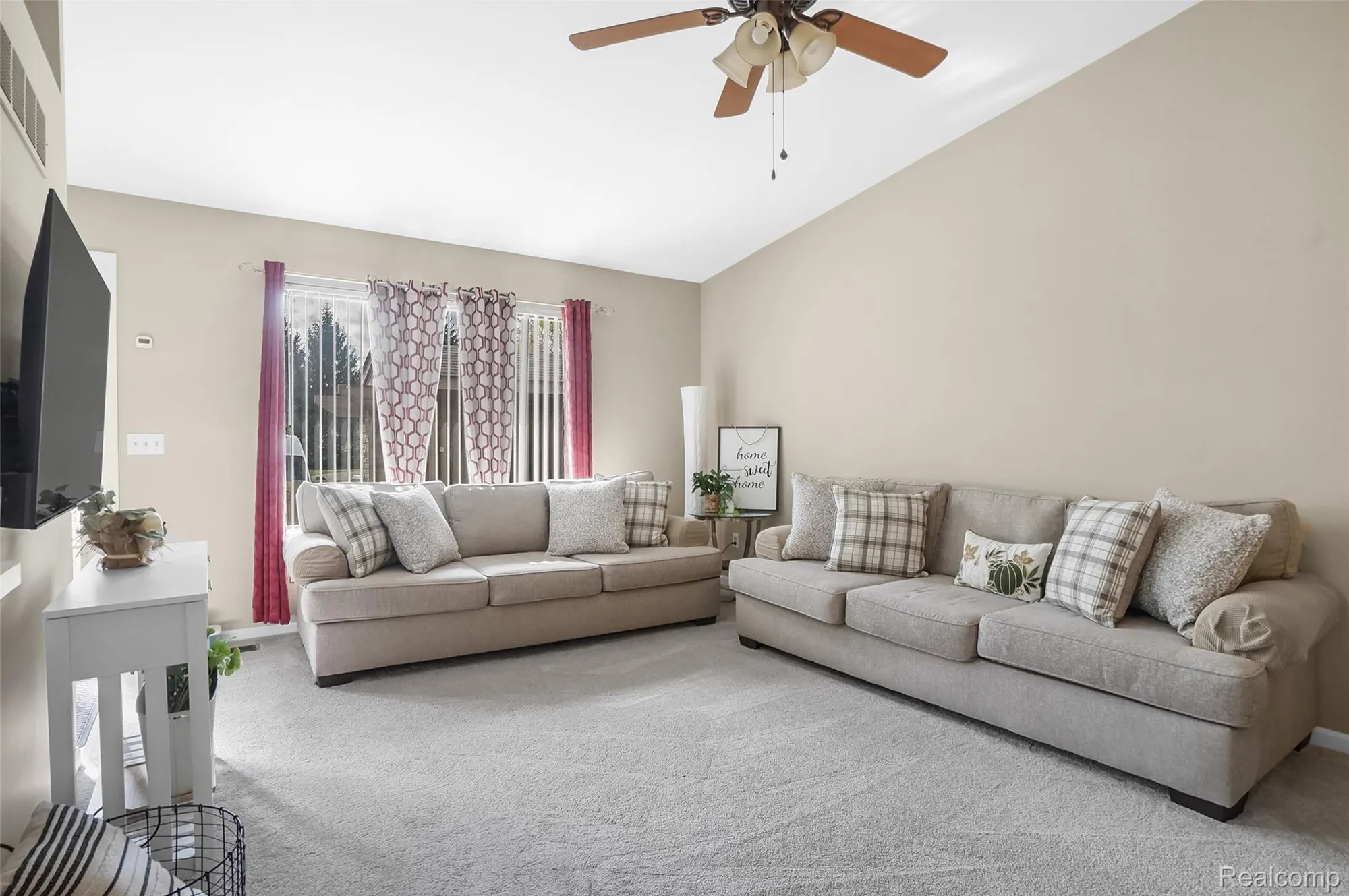 Property Slideshow image 19 of 42 | 62512 raleigh ct unit 4, South Lyon, MI, 48178