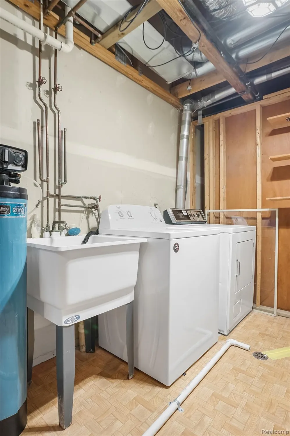 Property Slideshow image 36 of 42 | 62512 raleigh ct unit 4, South Lyon, MI, 48178