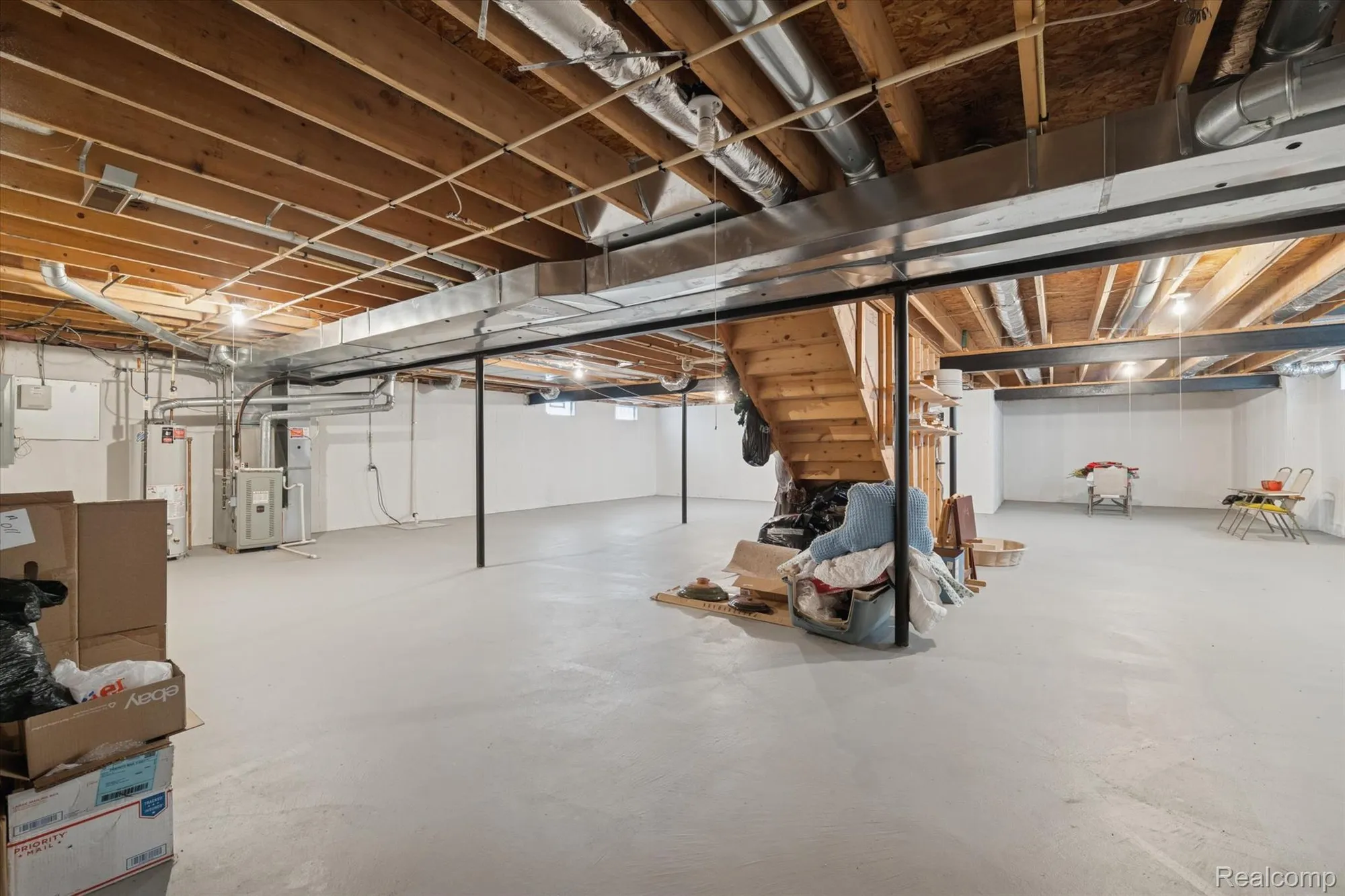 Property Slideshow image 37 of 43 | 4035 hillsdale dr, Auburn Hills, MI, 48326