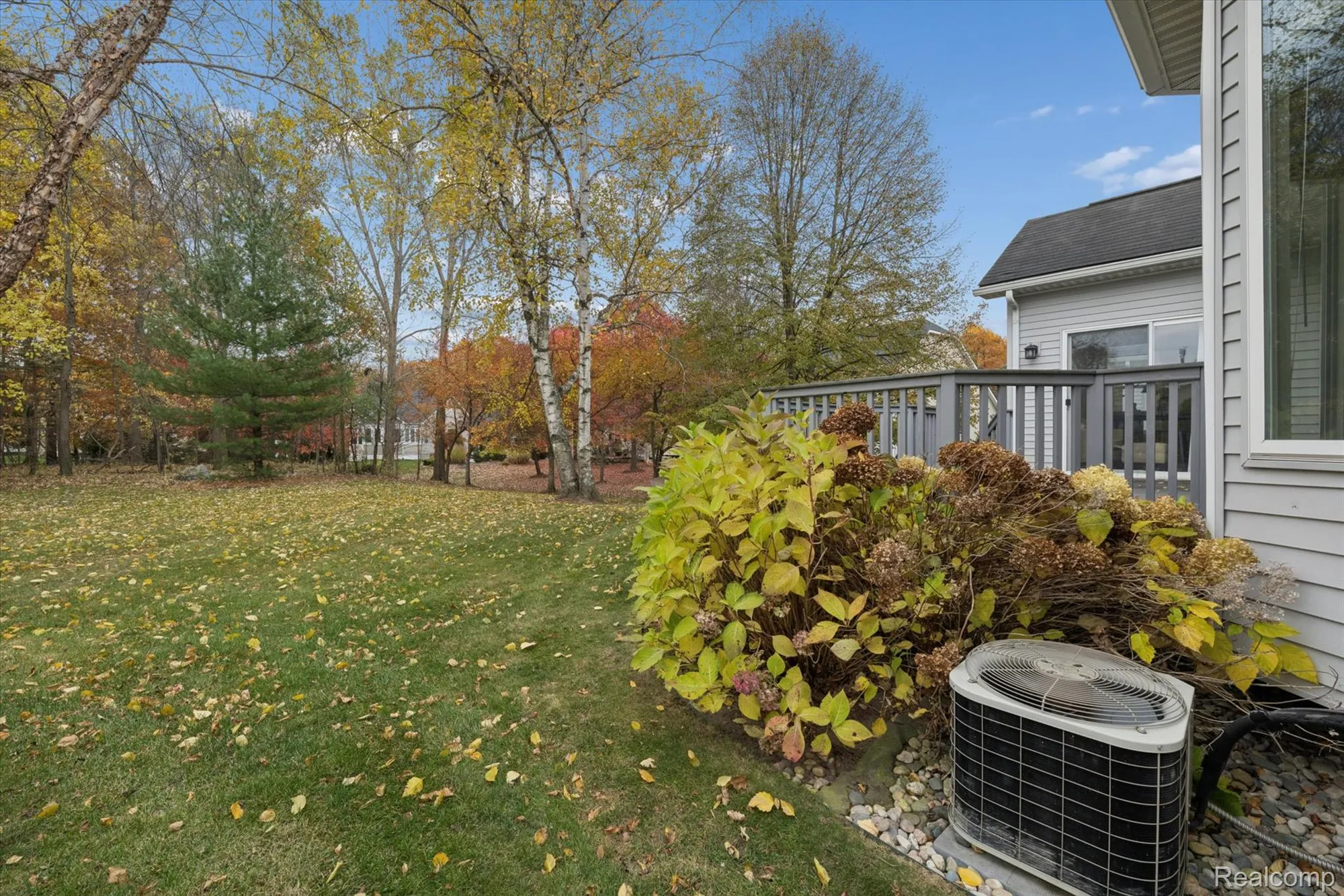 Property Slideshow image 40 of 43 | 4035 hillsdale dr, Auburn Hills, MI, 48326
